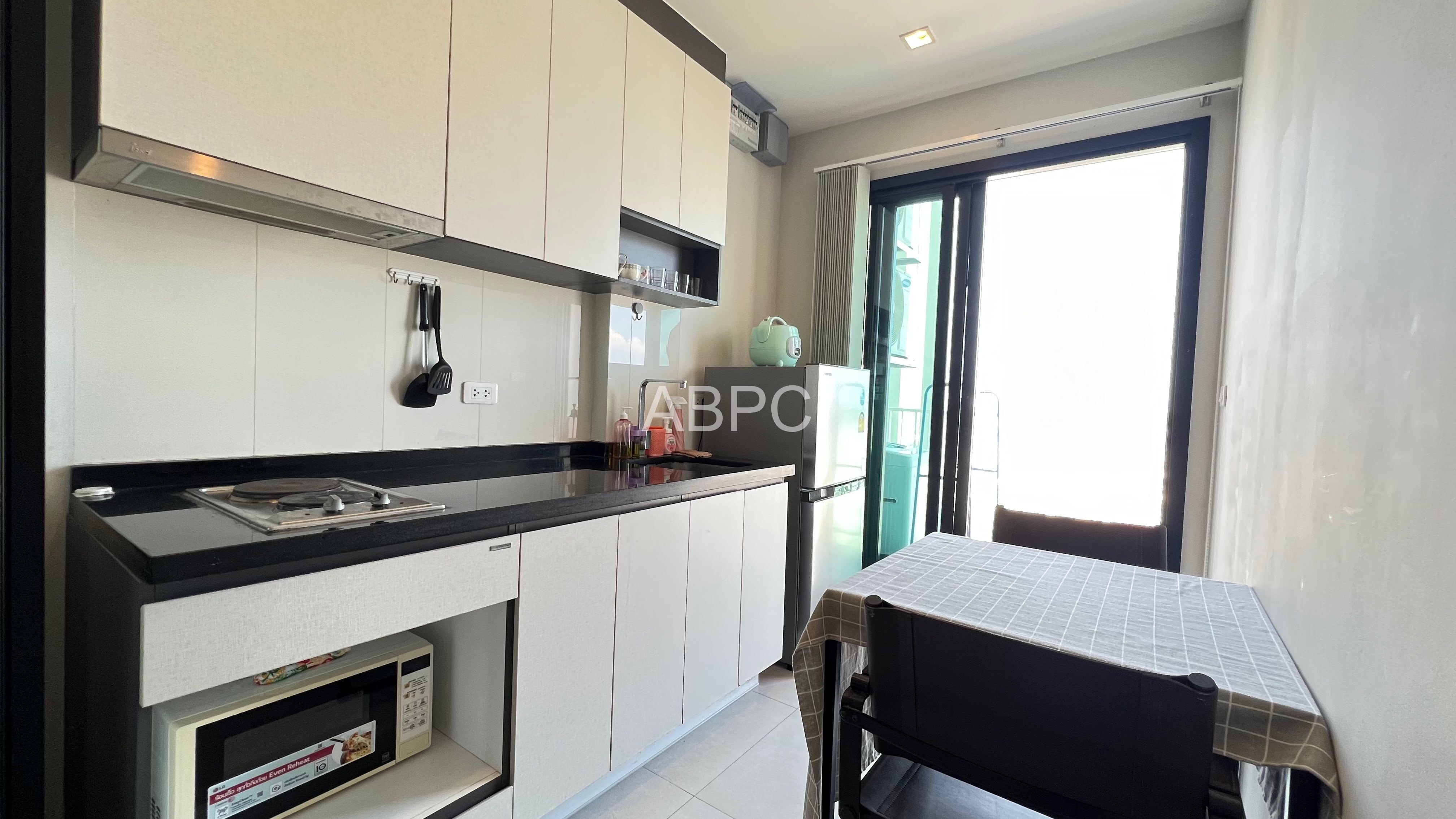 1 Bed Ocean View The Base Central Pattaya photo 11