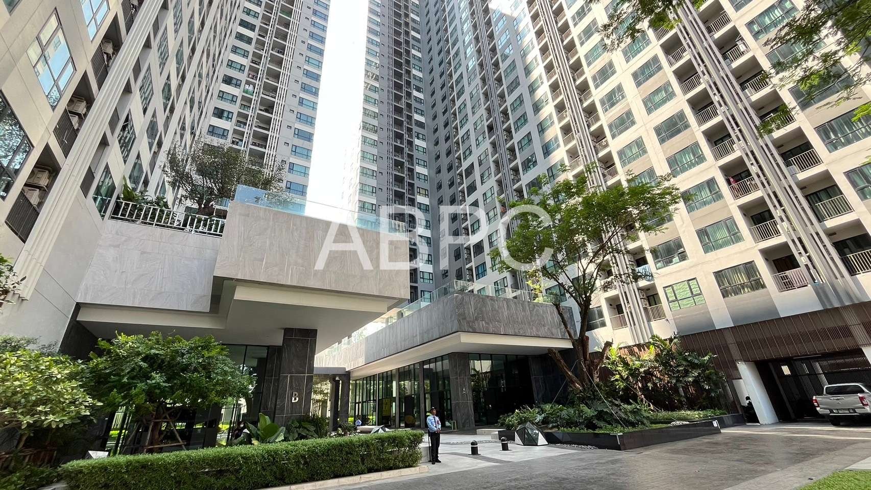 1 Bed Ocean View The Base Central Pattaya photo 2
