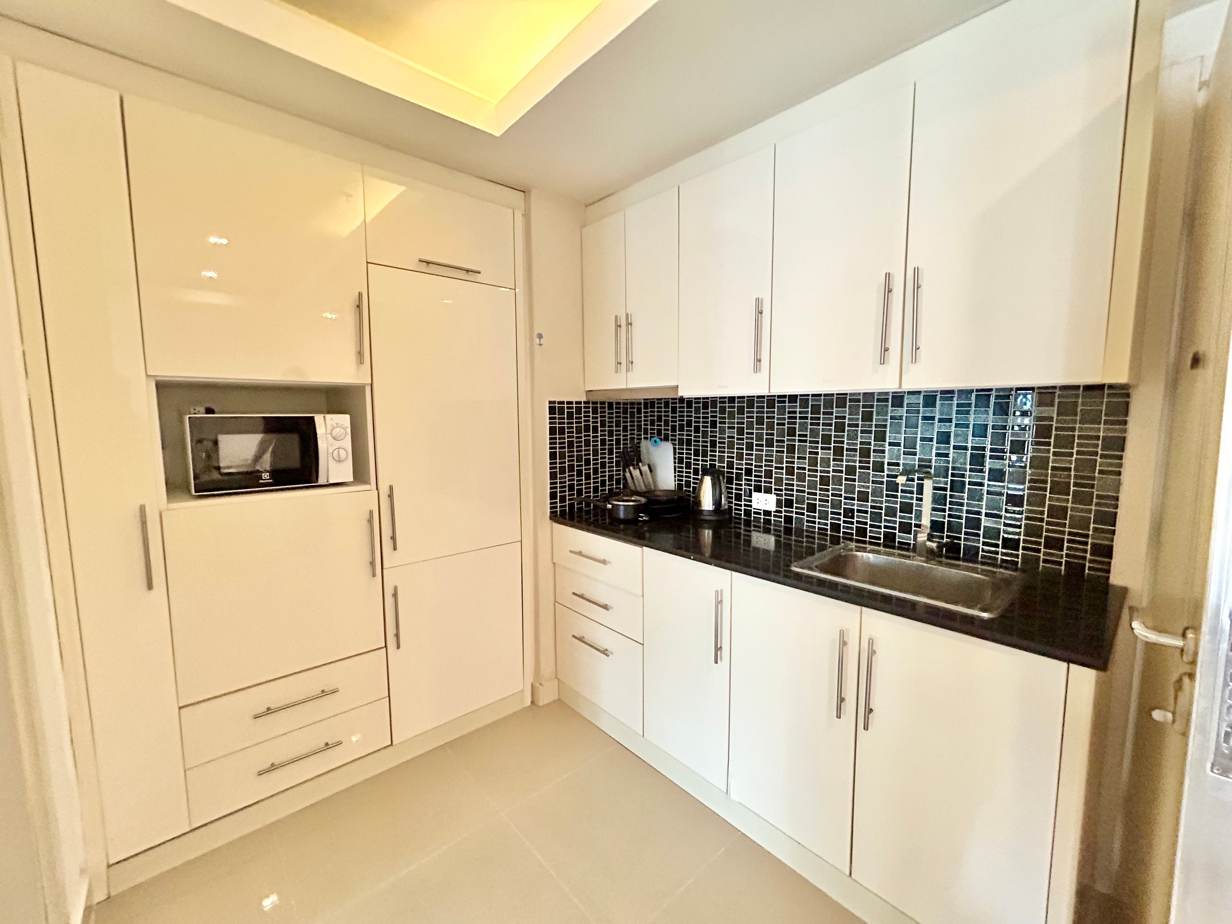 Just IN 1 Bedroom Condo in Cosy Beach View For Rent photo 25