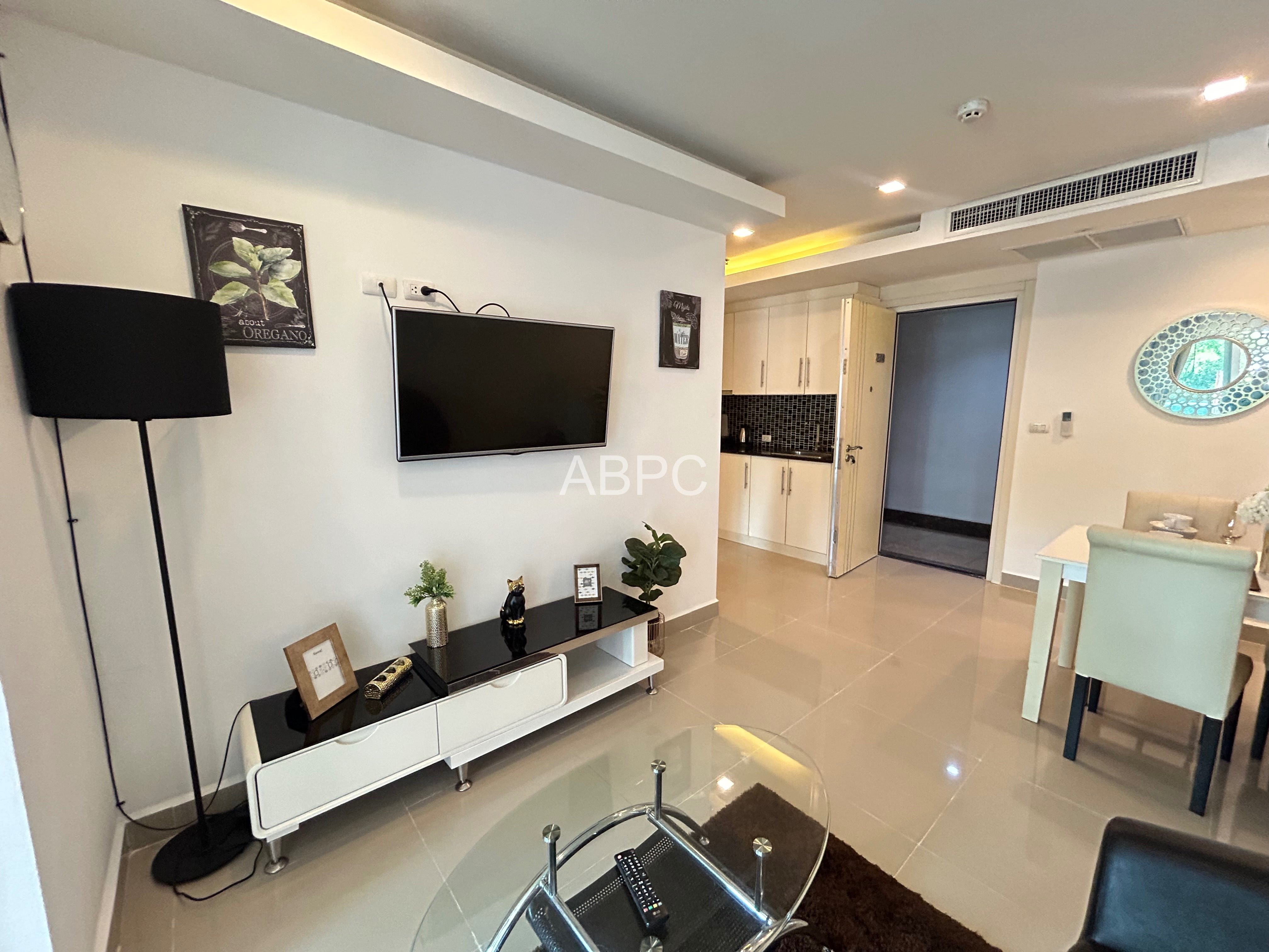 Just IN 1 Bedroom Condo in Cosy Beach View For Rent photo 2