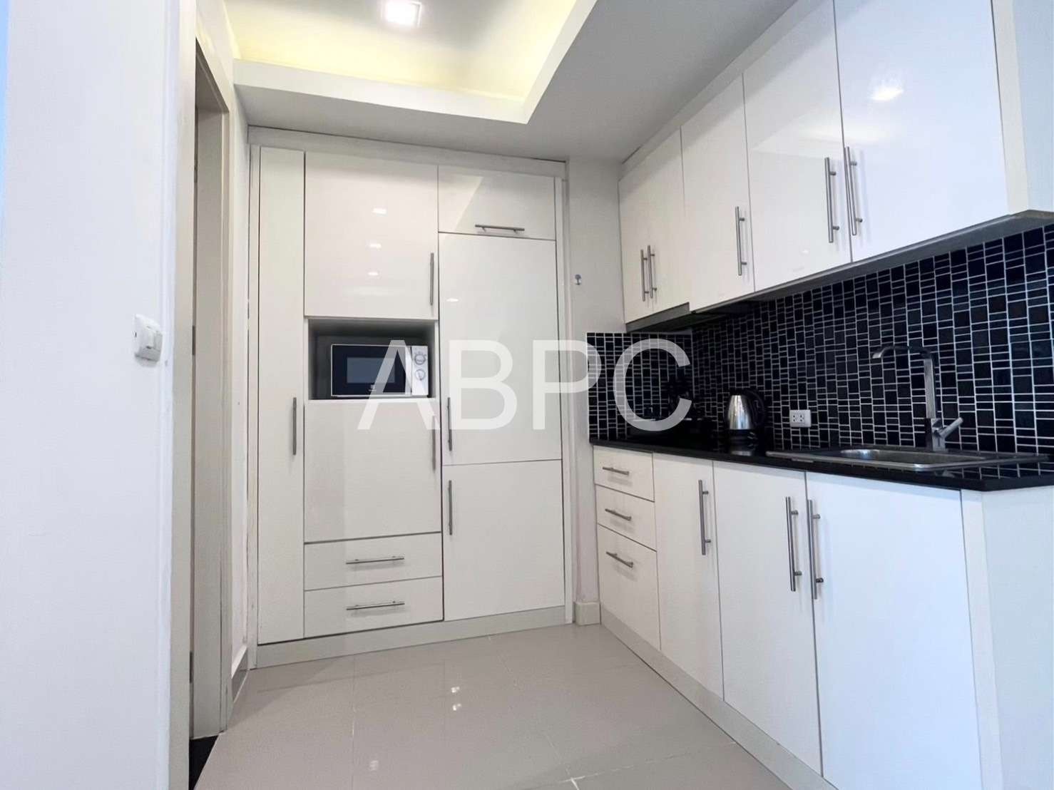 Just IN 1 Bedroom Condo in Cosy Beach View For Rent photo 9