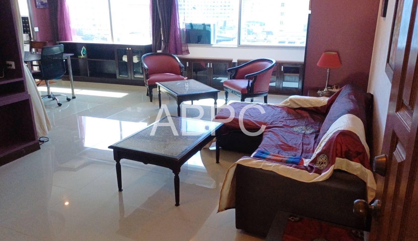 Large City View Studio Condo In Central Pattaya photo 5