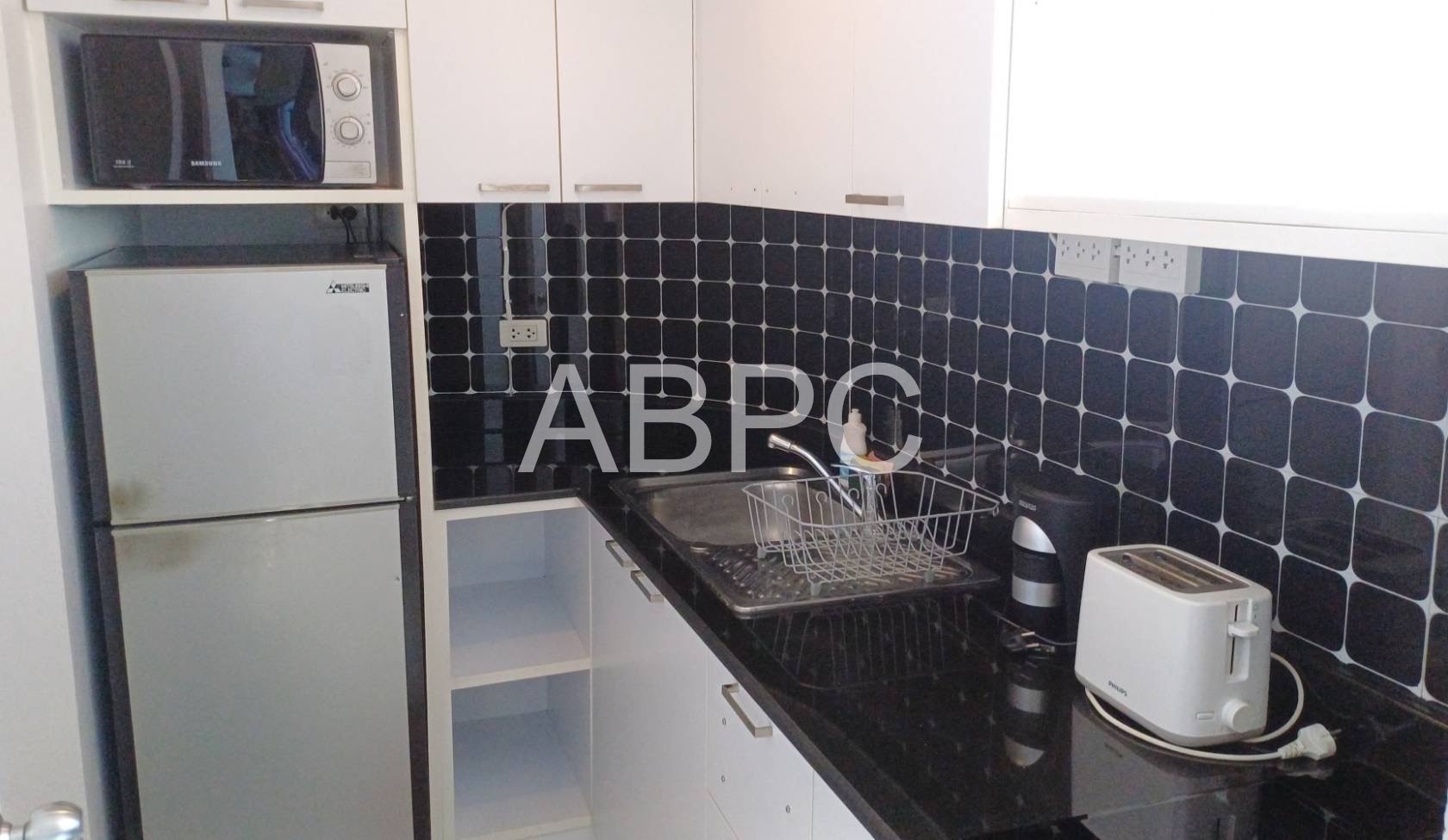 Large City View Studio Condo In Central Pattaya photo 4