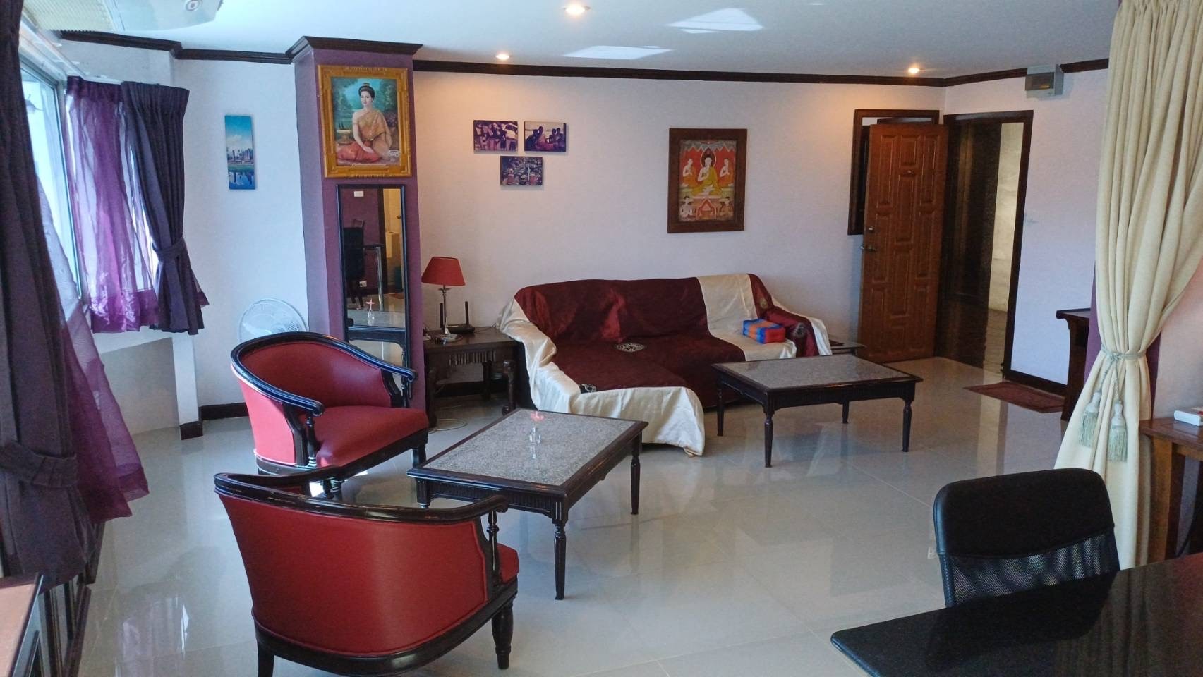 Large City View Studio Condo In Central Pattaya
