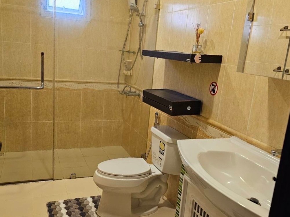 Renovated 2 Bed 2 Bath Townhouse In Central Pattaya photo 10
