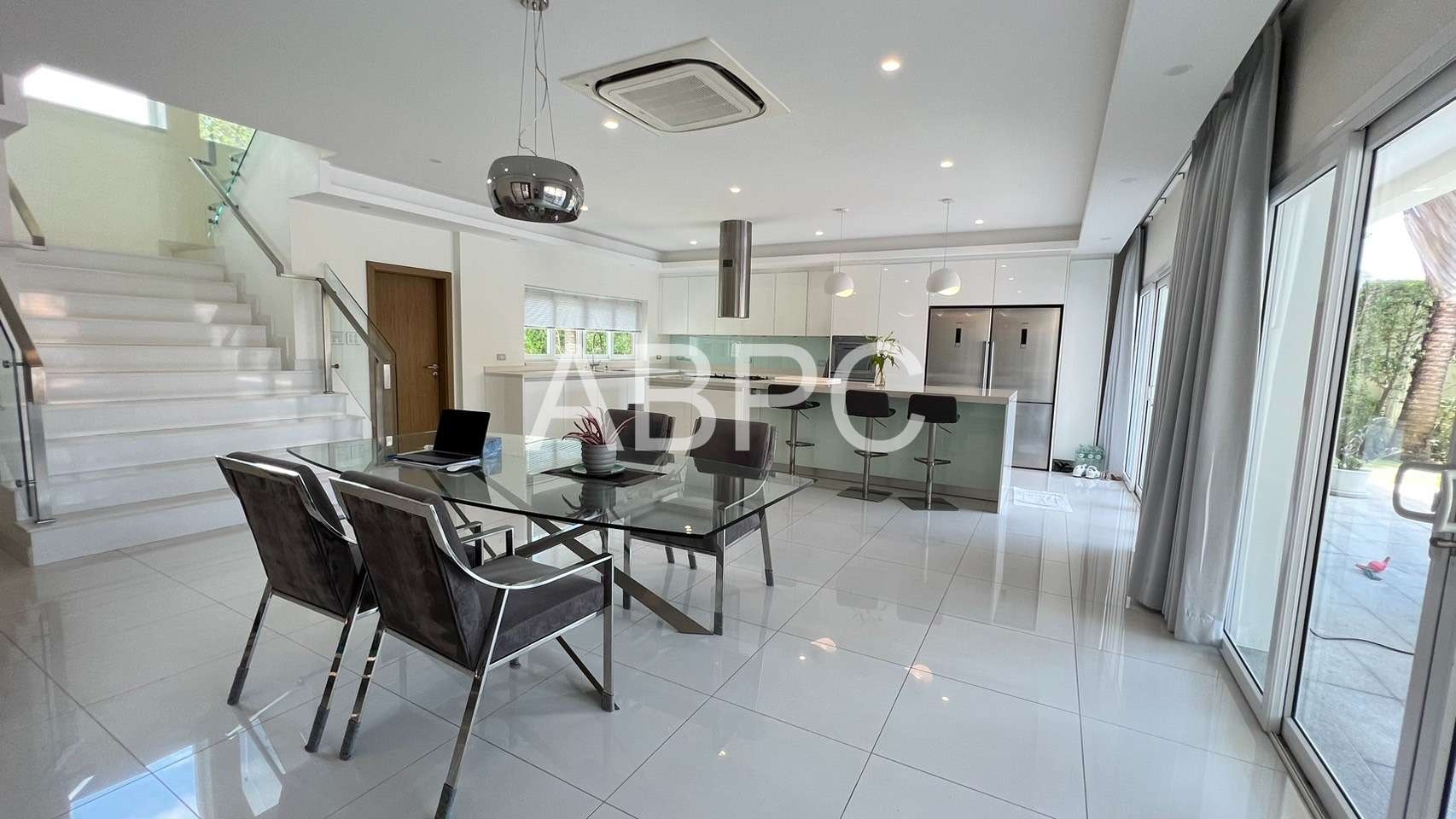 4 Bedrooms 4 Bathroom in Mapprachan photo 16
