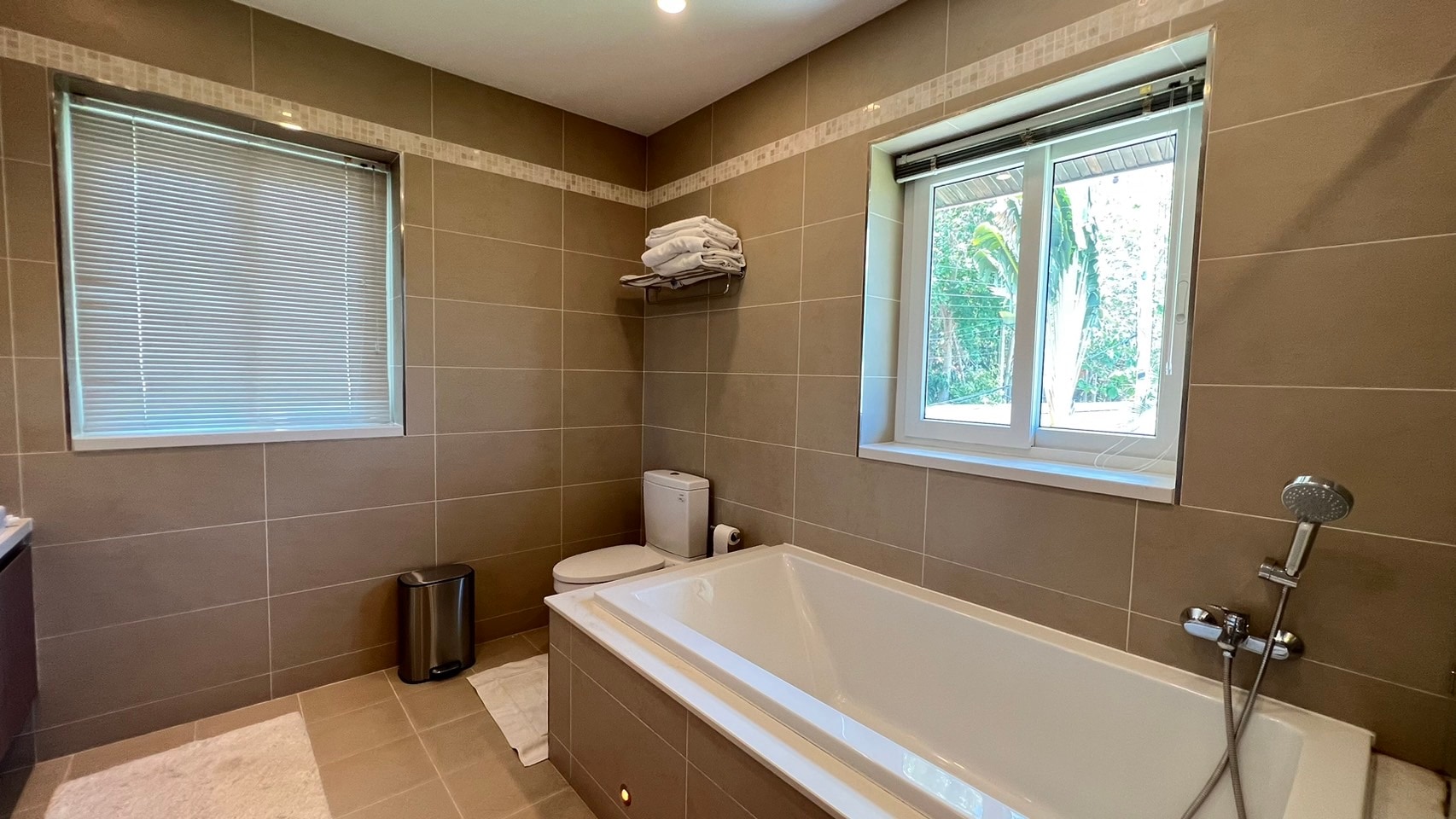 4 Bedrooms 4 Bathroom in Mapprachan photo 27