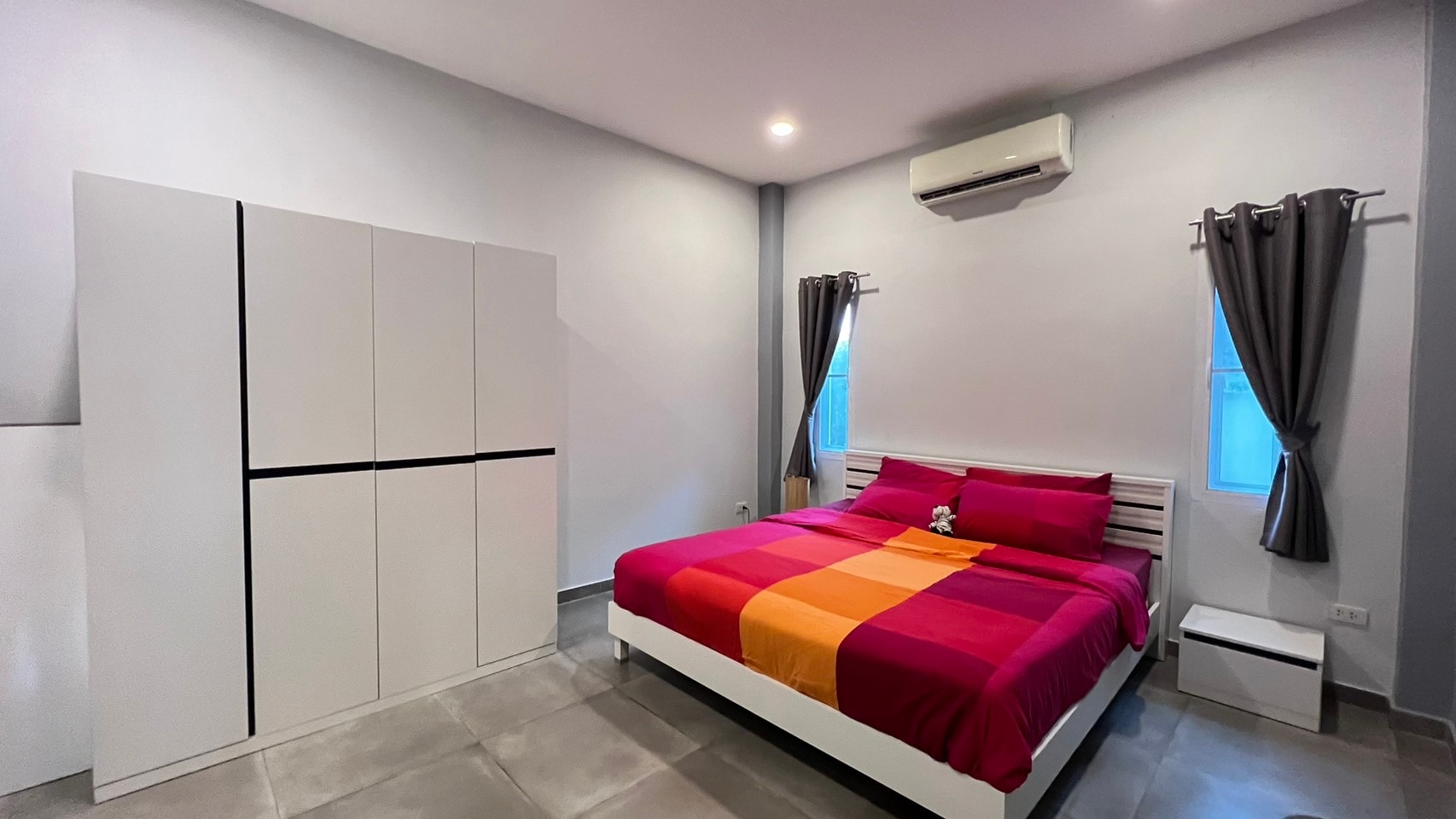 3 Bedrooms 4 Bathrooms Pool Villa in East Pattaya photo 24