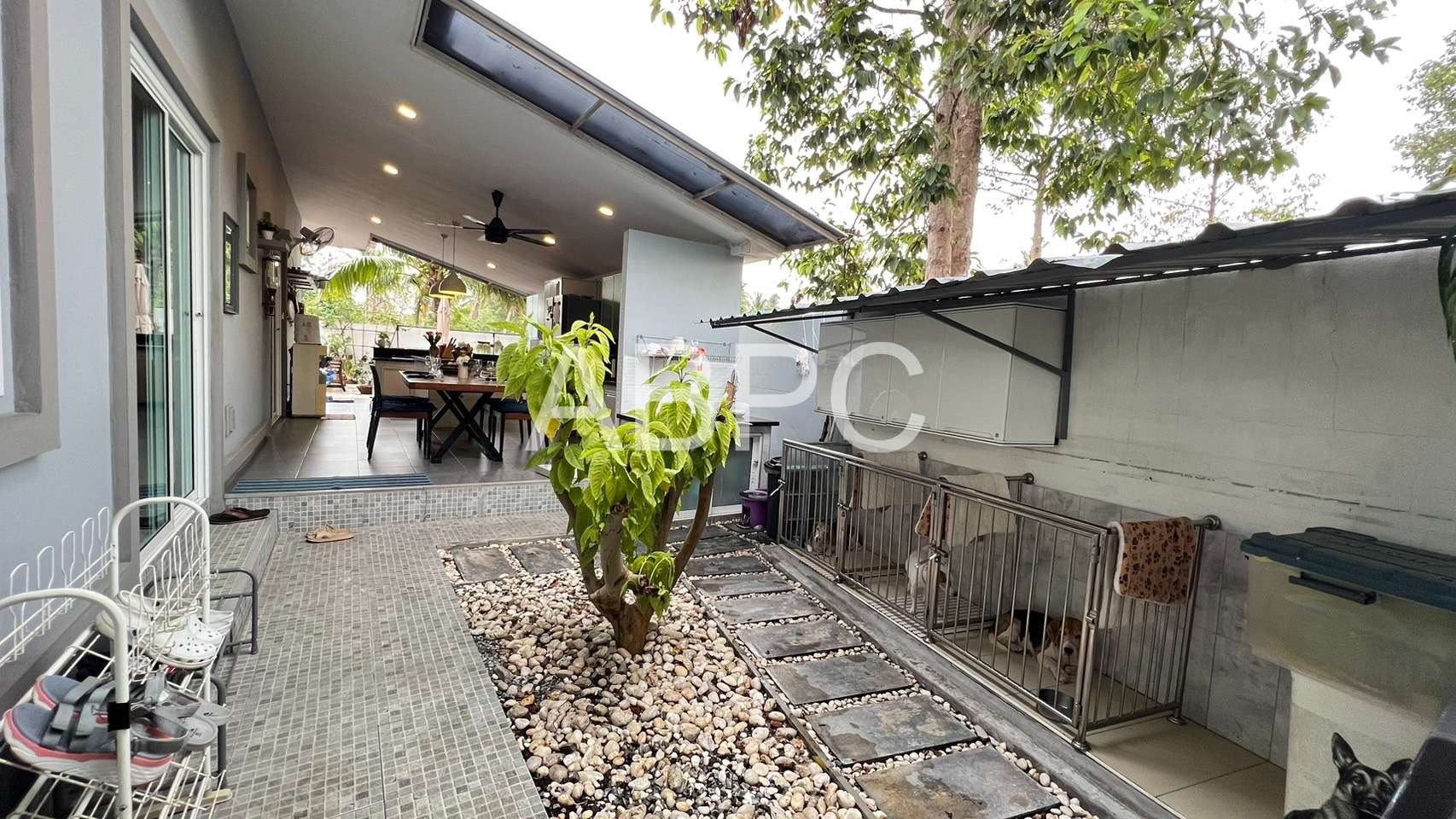 3 Bedrooms 4 Bathrooms Pool Villa in East Pattaya photo 6