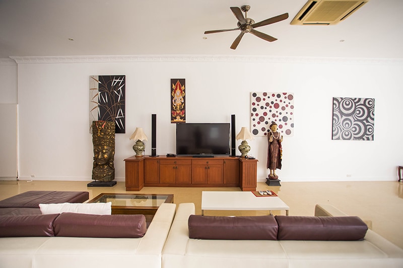 Five Bedroom Eight Bathroom Pool Villa In Pratumnak photo 14