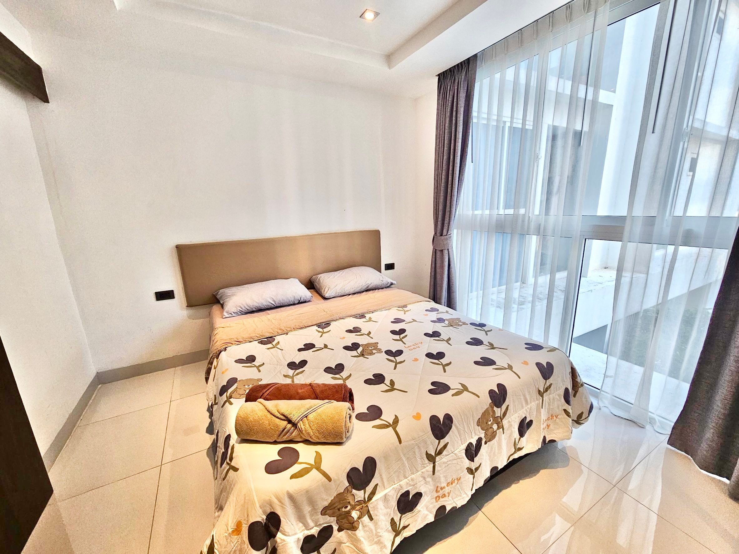 1 Bedroom Condo in Serenity For Rent photo 11