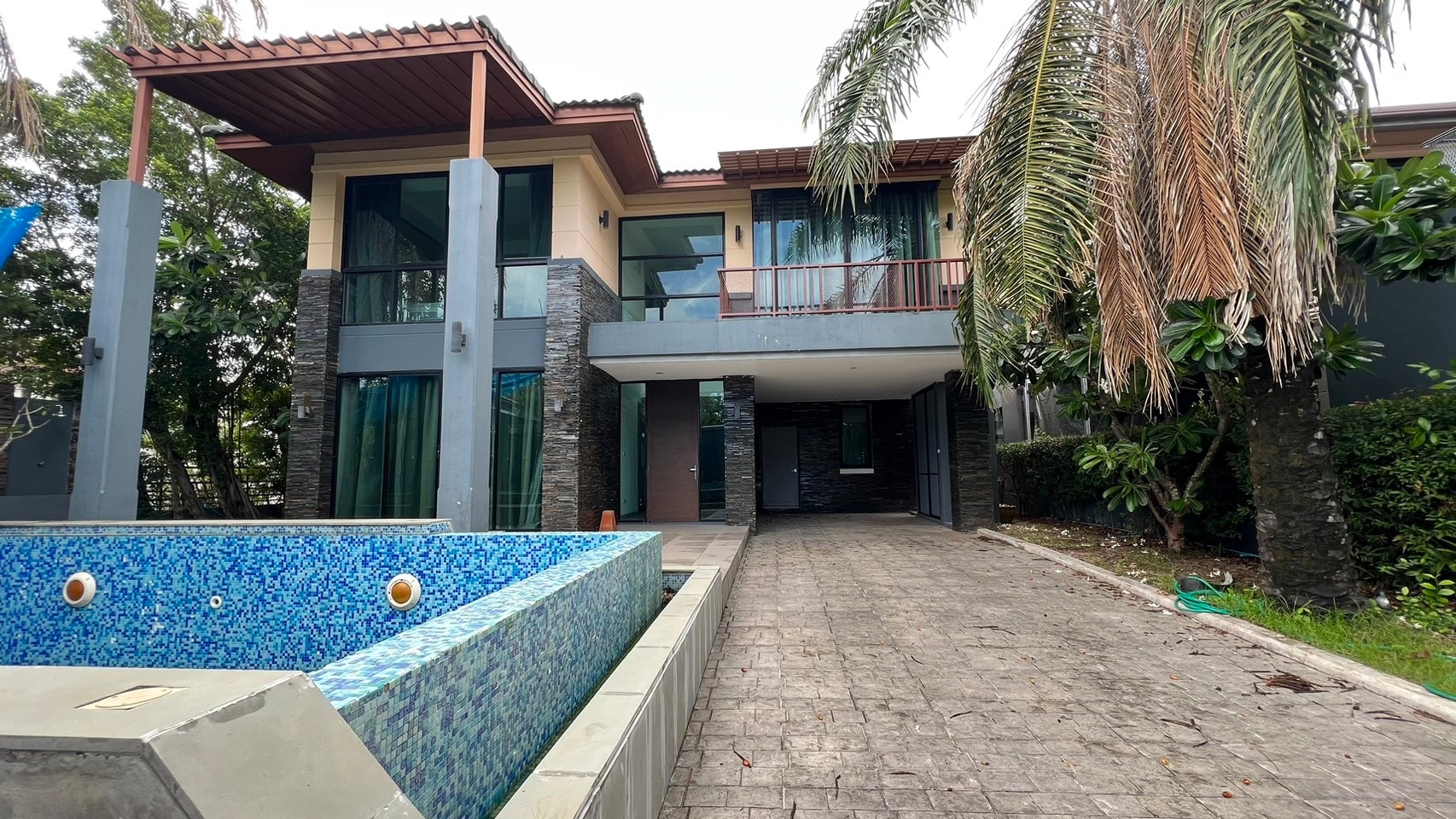3 Bedrooms 4 Bathroom Pool Villa in East Pattaya photo 29