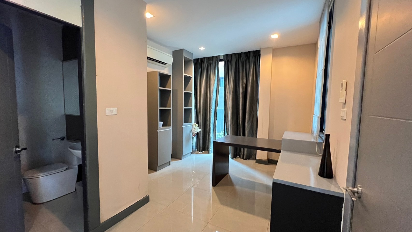 3 Bedrooms 4 Bathroom Pool Villa in East Pattaya photo 26