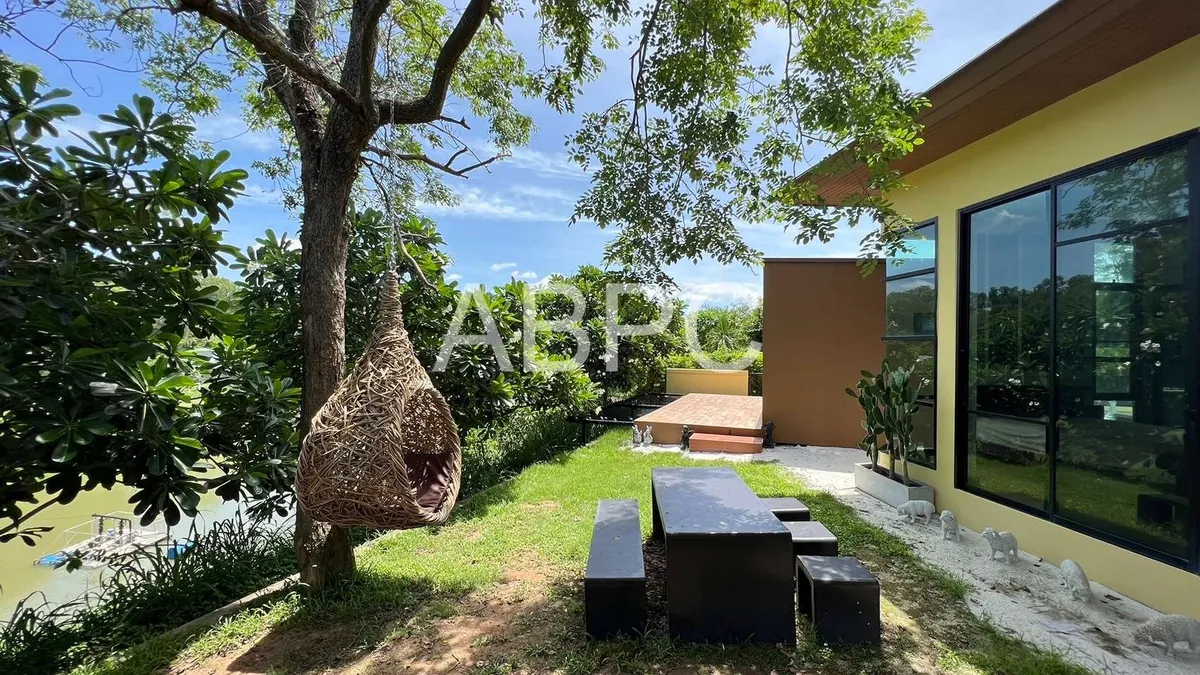 3 Bedroom 3 Bathroom in East Pattaya photo 22