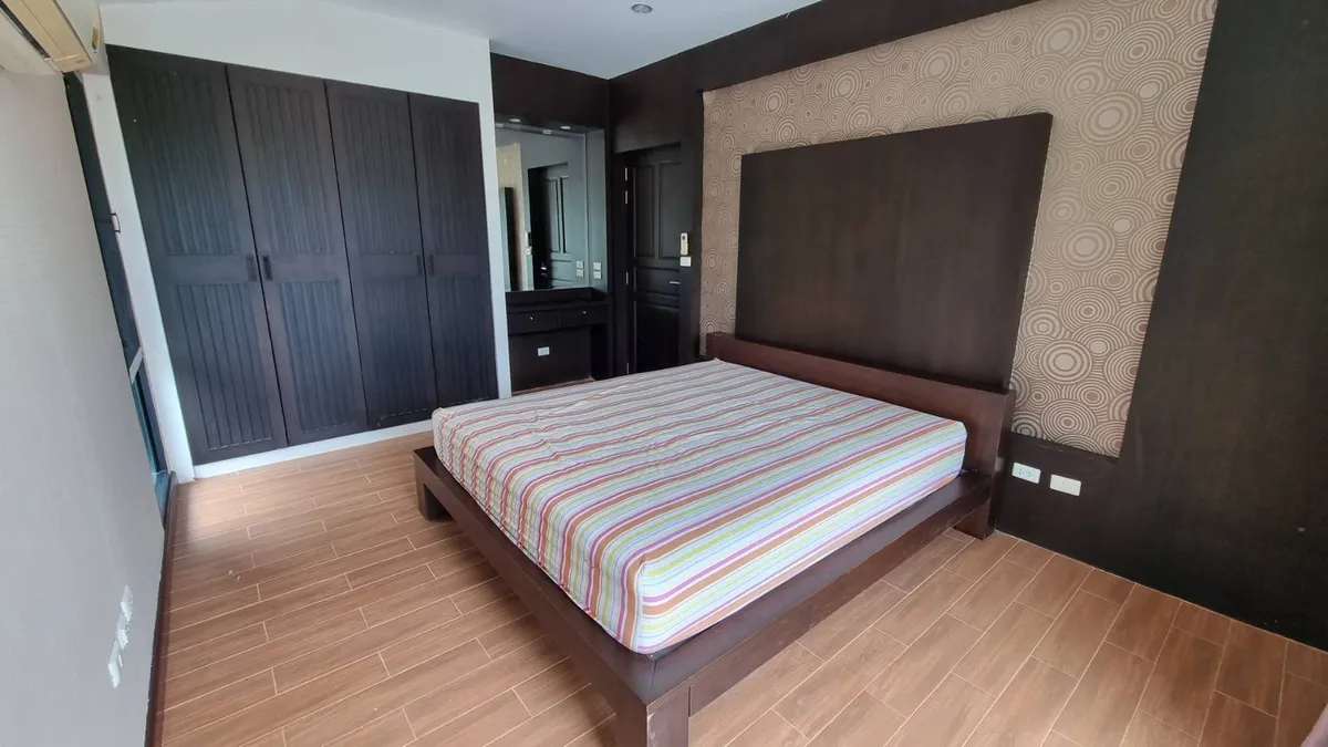 3 Bedroom 3 Bathroom in East Pattaya photo 30