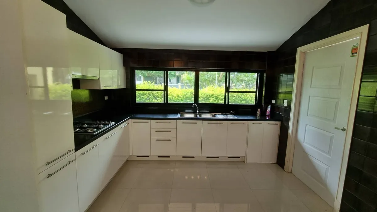 3 Bedroom 3 Bathroom in East Pattaya photo 31