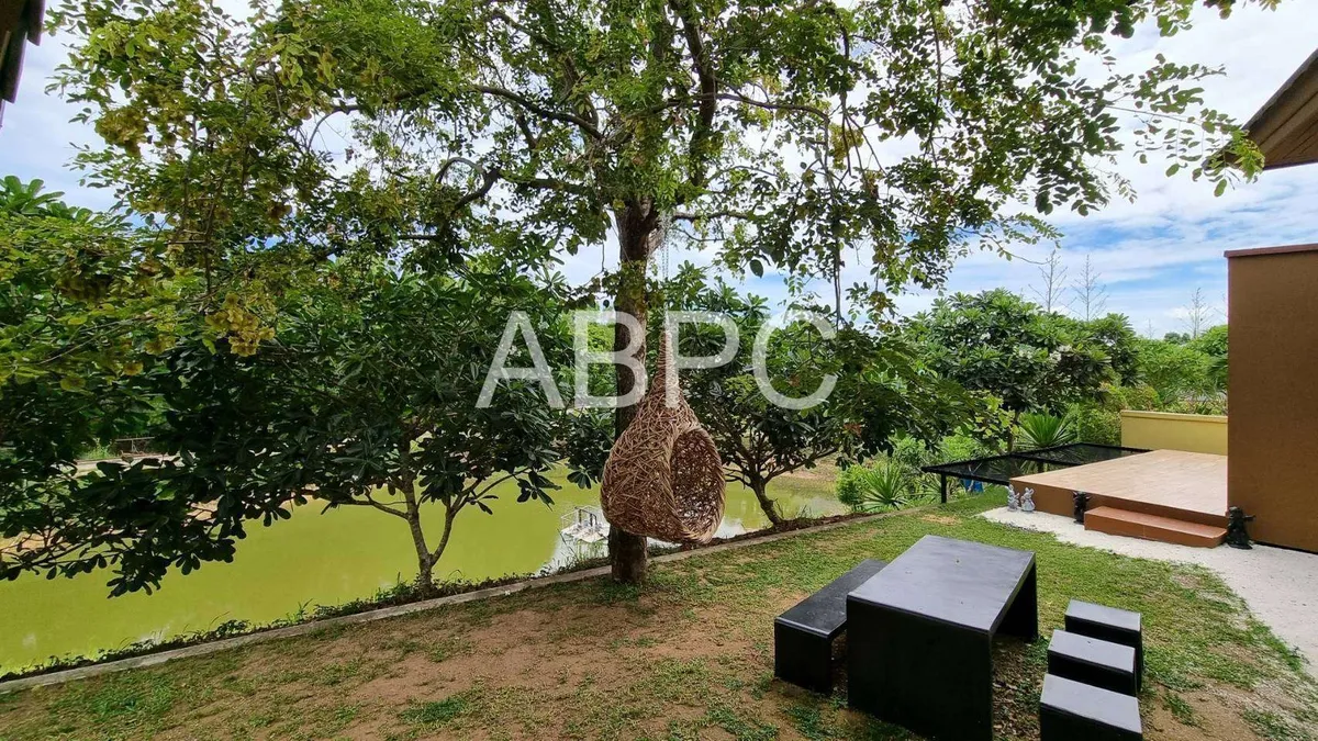 3 Bedroom 3 Bathroom in East Pattaya photo 6
