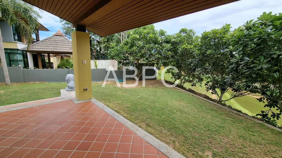 3 Bedroom 3 Bathroom in East Pattaya photo 7