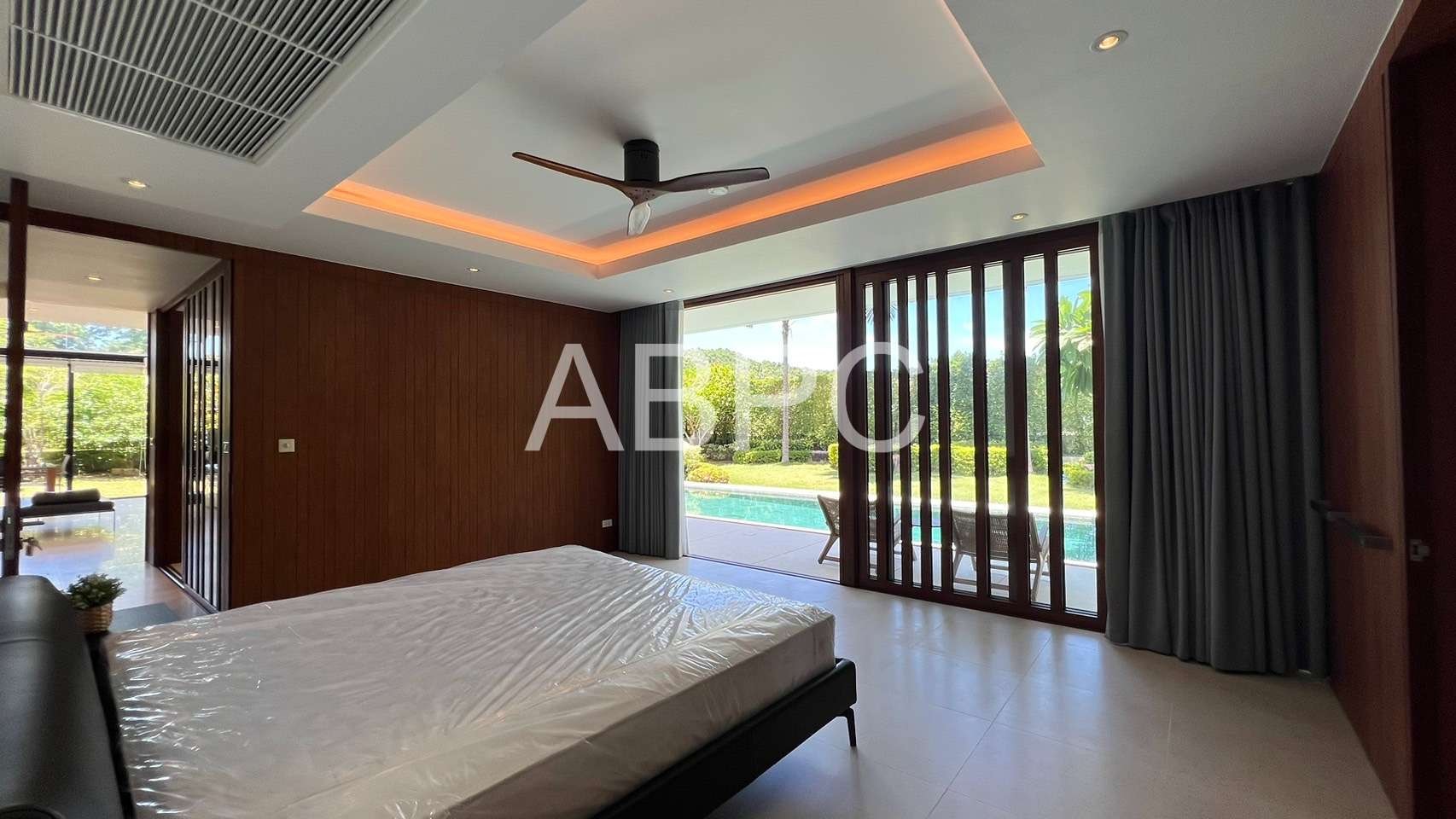4 Bedroom 5 Bathroom in Bang Saray photo 11