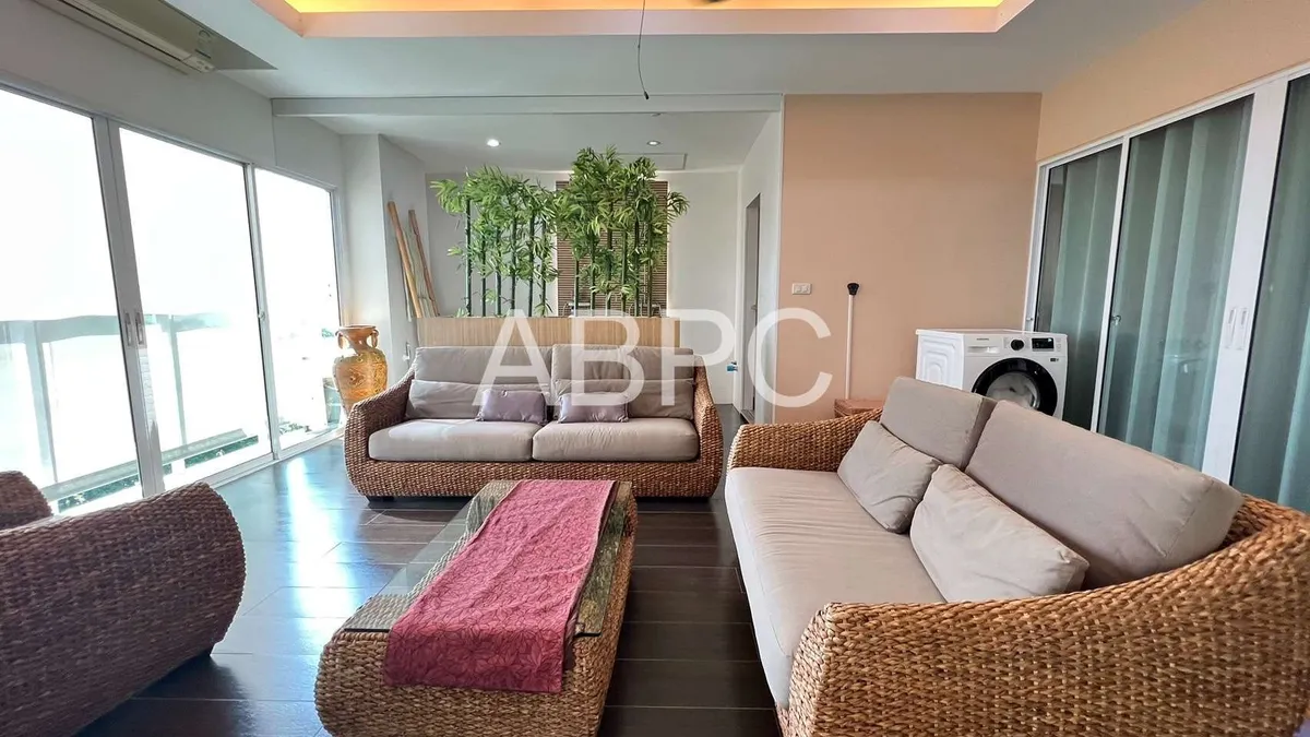 Ocean View 2 Bed 3 bath Penthouse in Pratumnak photo 15