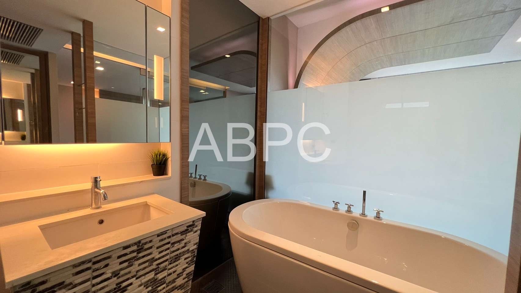 1 Bed - 1 Bath Condo in Wongamat photo 6