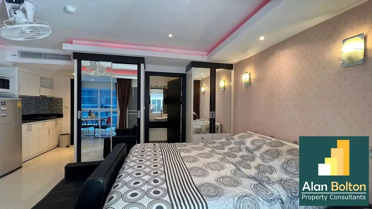 Studio 1 Bathroom in Central Pattaya photo 12