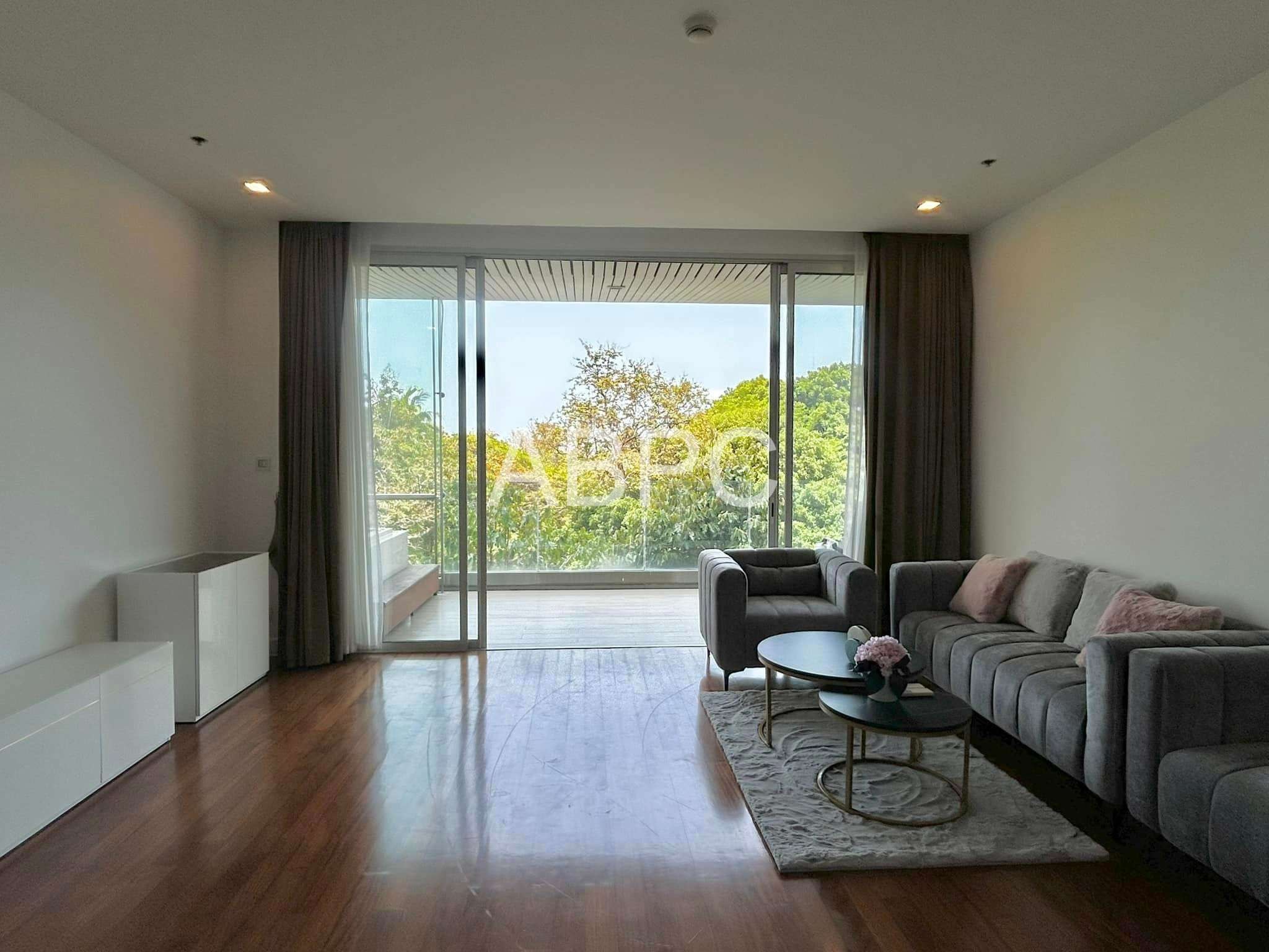 2 Bedrrom Condo In Wongamat For Rent photo 10