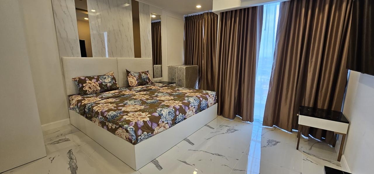 Cheapest 2 Bedroom Condo in Empire Tower photo 15