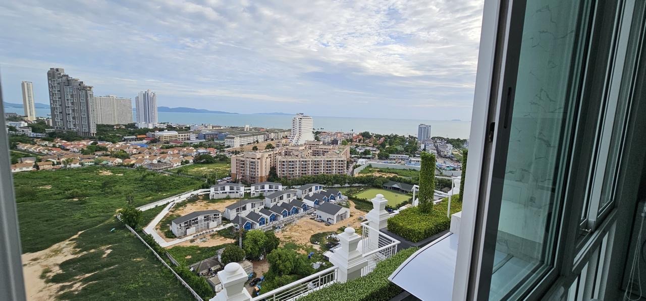 Cheapest 2 Bedroom Condo in Empire Tower photo 14