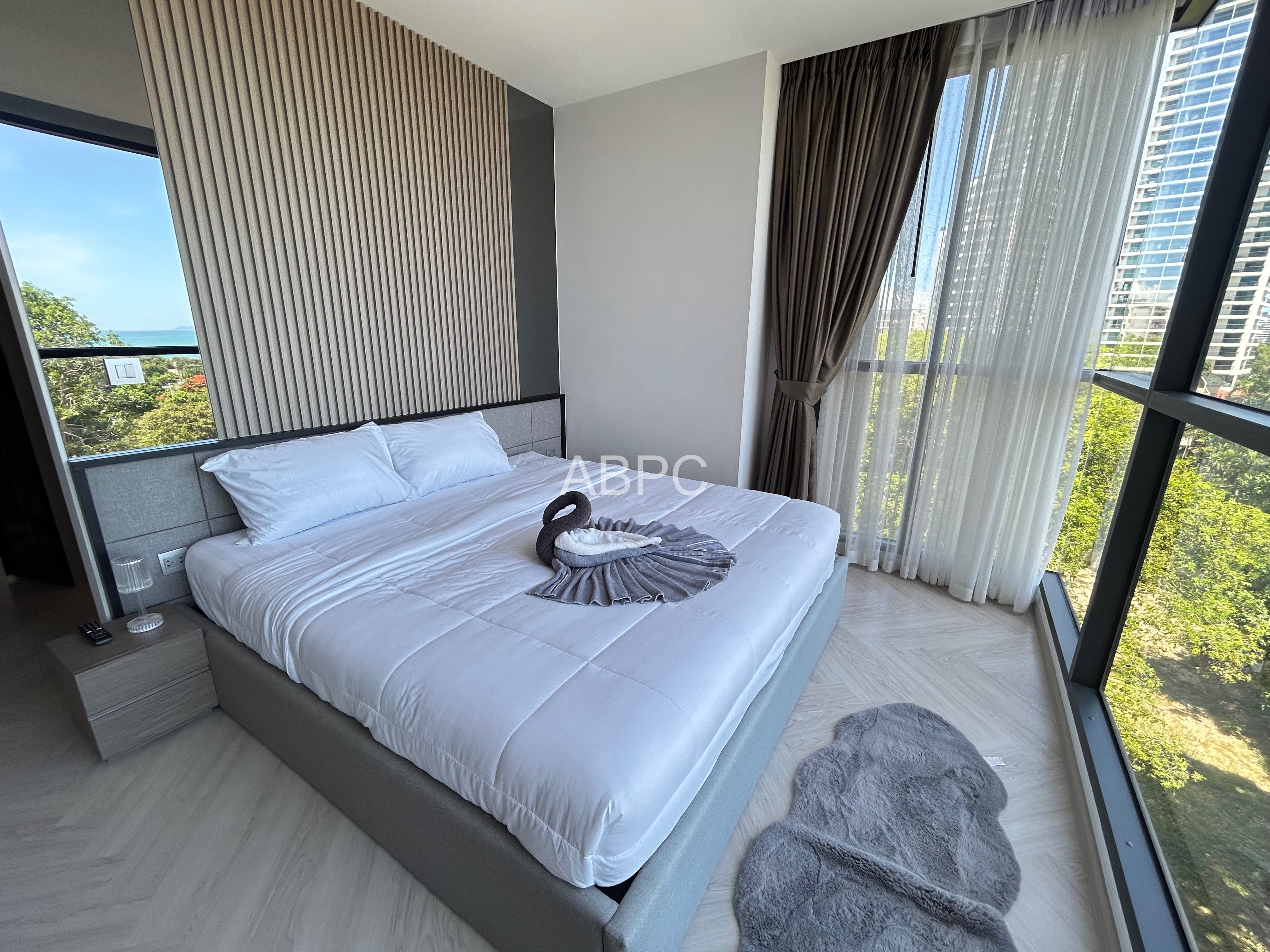 Just IN 2 bedroom Condo in Cosy Beach - Andromeda Condominium photo 13