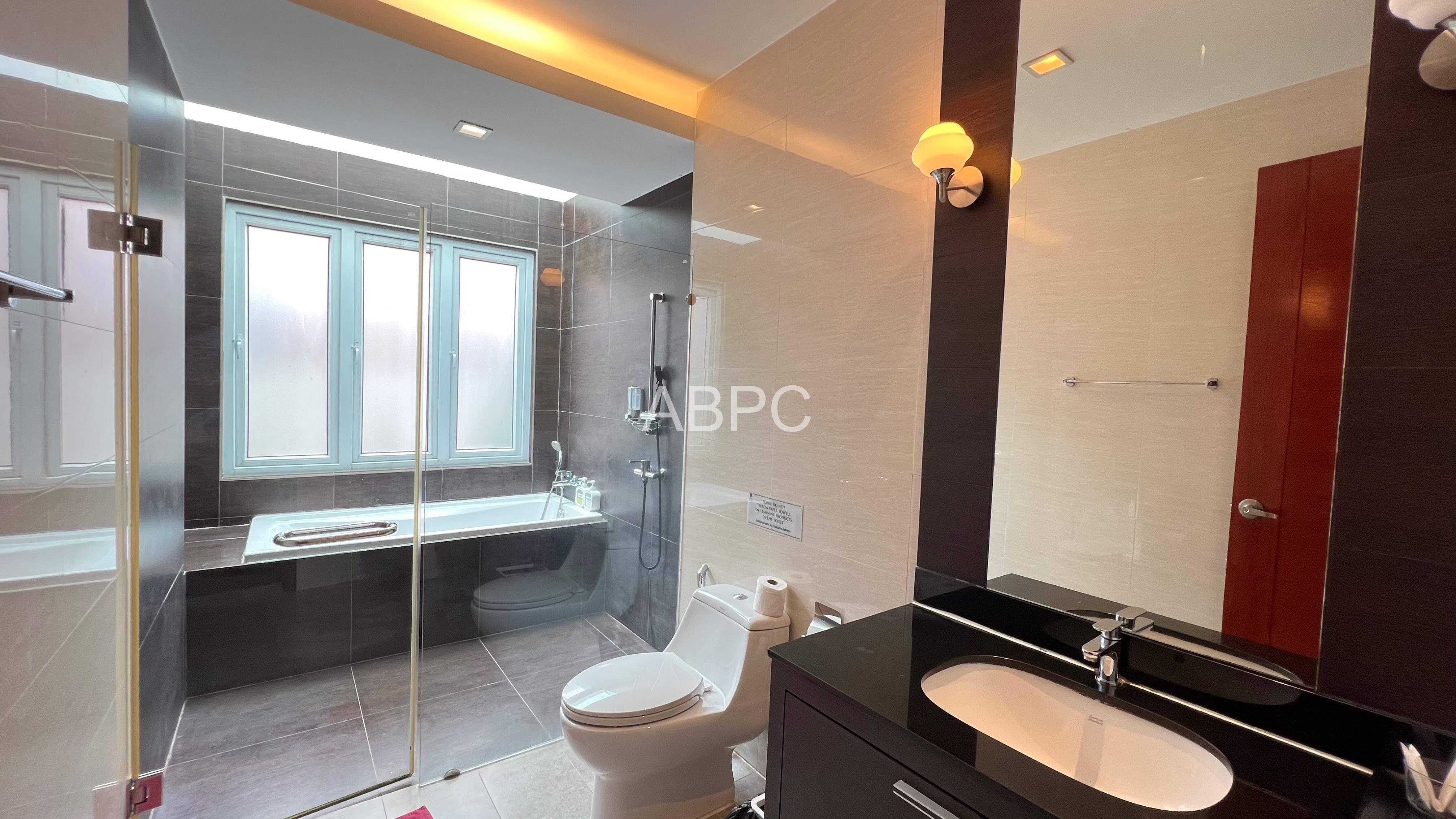 3 bed 3 bath Pool Villa in Jomtien photo 6