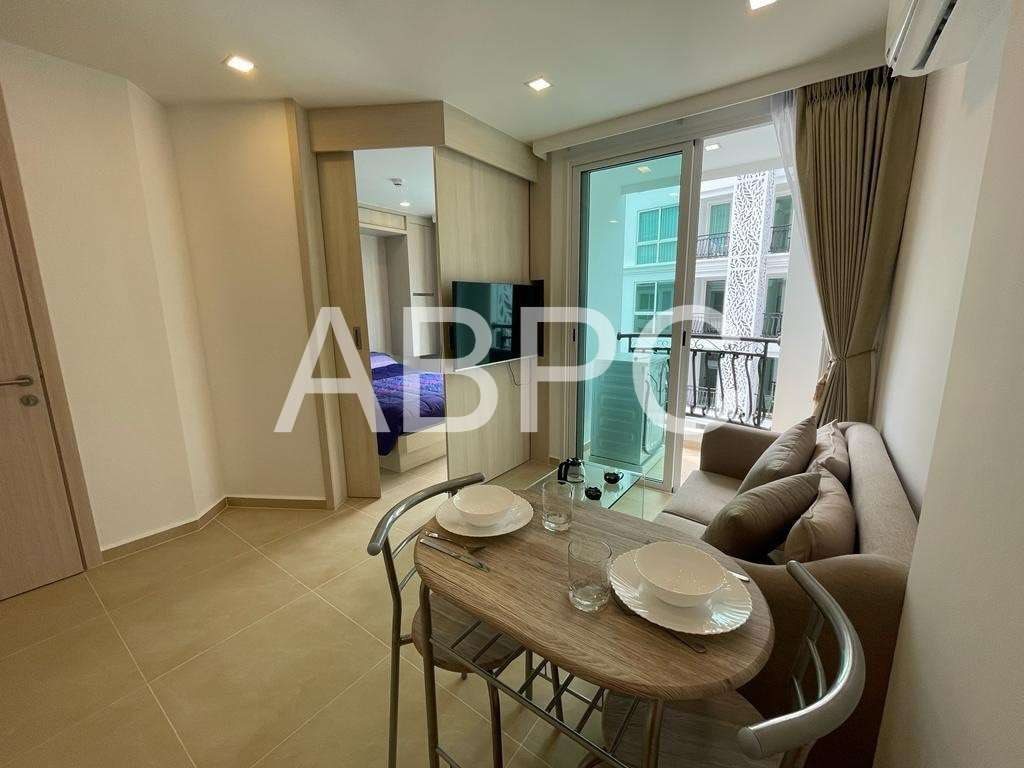 Pool View 1 Bed 1 Bath Condo In Central Pattaya photo 10