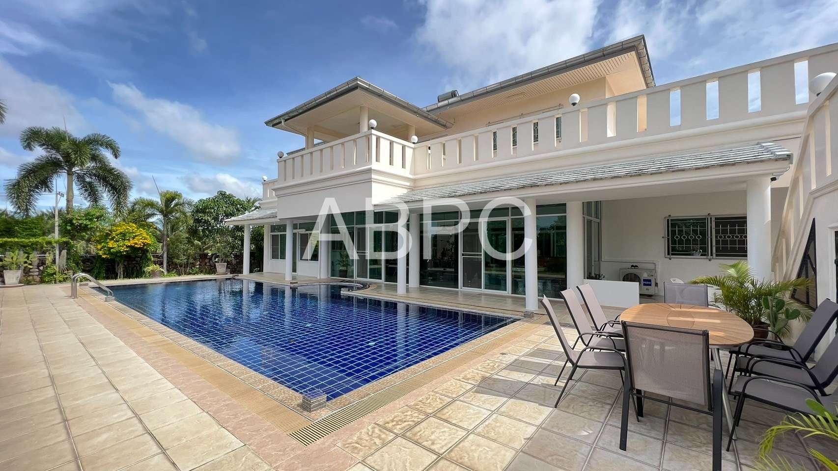 6 Bedroom 7 Bathroom in East Pattaya