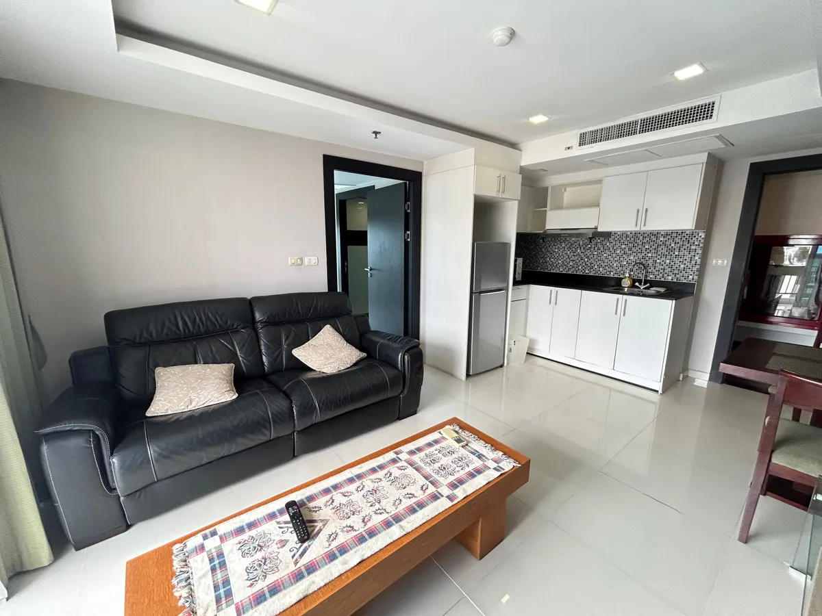 Just listed top floor Corner Unit 1 Bedroom Condo in Avenue Residence for sale and rent ABPC8016 photo 17