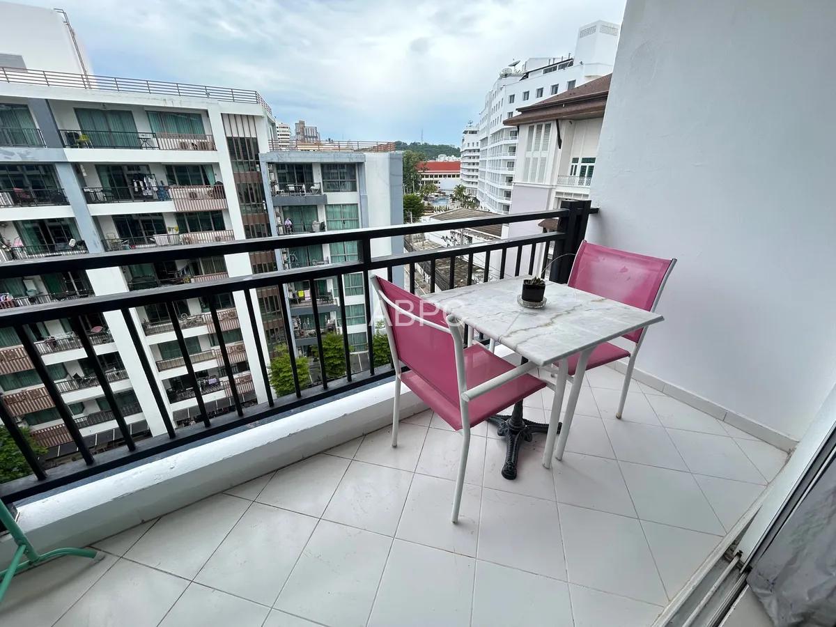 Just listed top floor Corner Unit 1 Bedroom Condo in Avenue Residence for sale and rent ABPC8016 photo 3