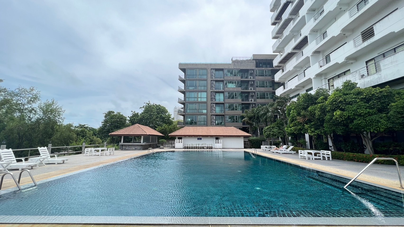 3 Bedrooms 3 Bathroom in Na Jomtien photo 13