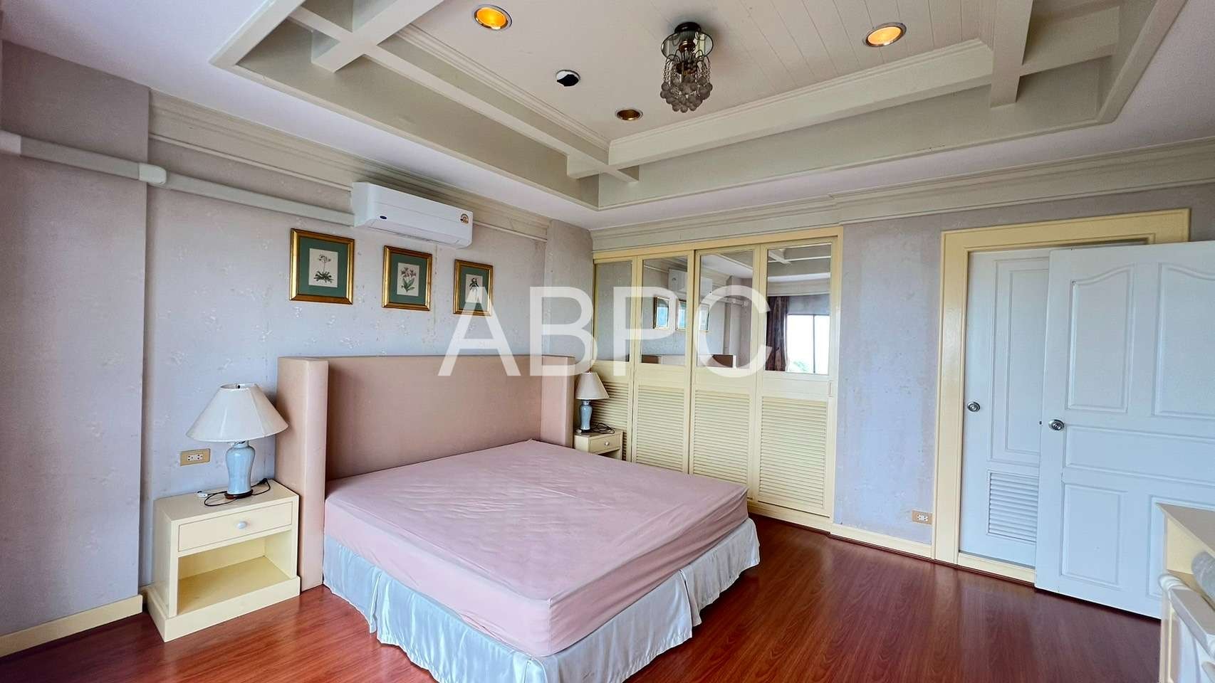 3 Bedrooms 3 Bathroom in Na Jomtien photo 12