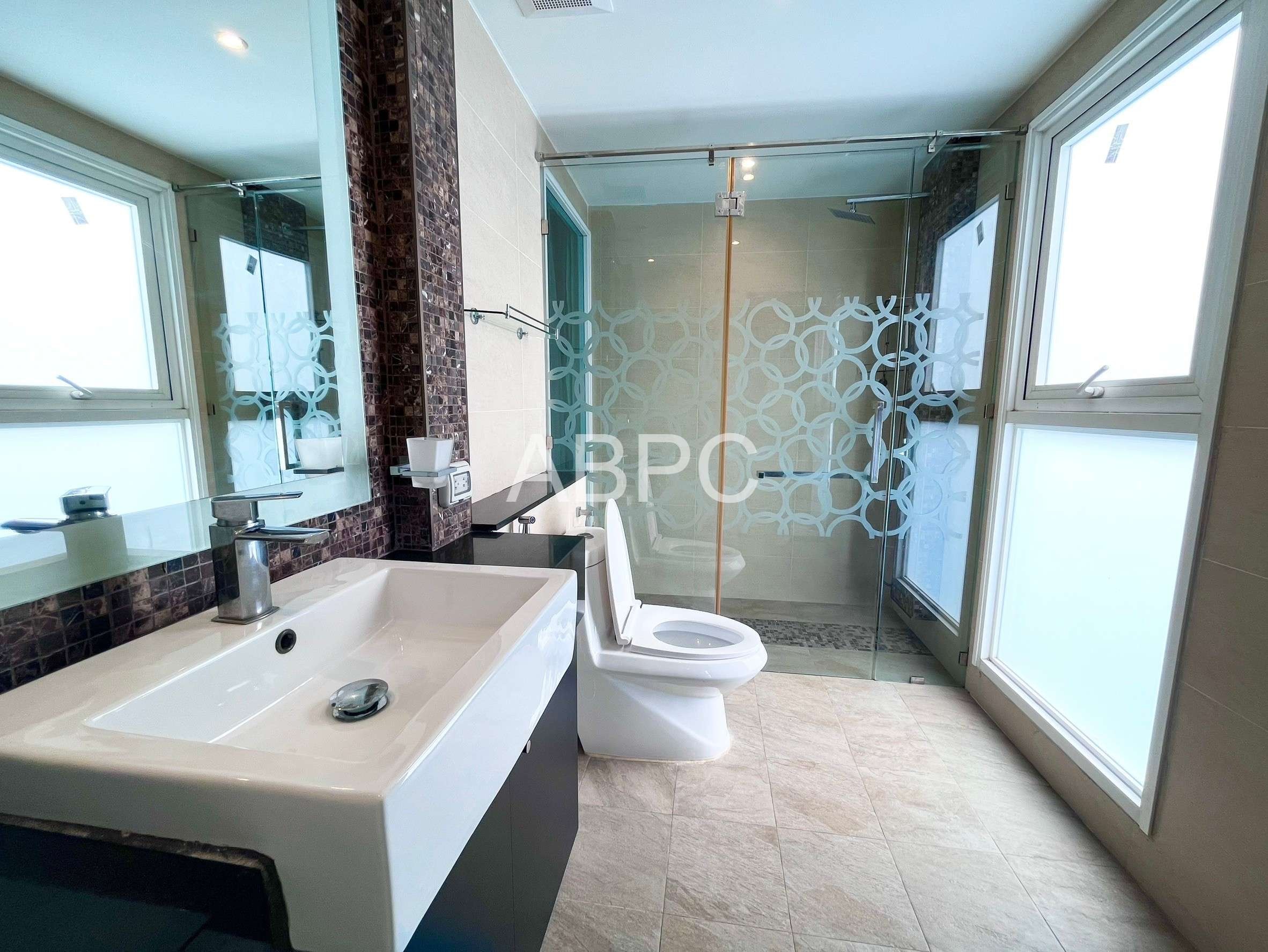 SEAVIEW 2 Bedroom in Pratumnak photo 9