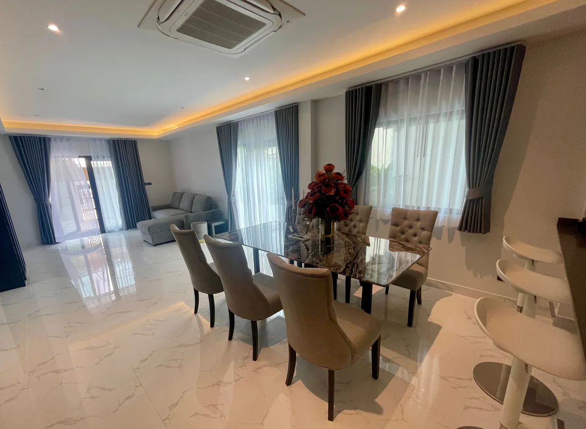 4 Bedroom House for Rent in Jomtien photo 19