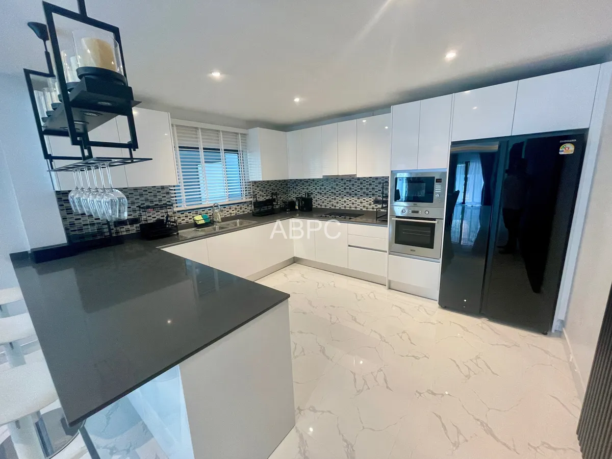 4 Bedroom House for Rent in Jomtien photo 6