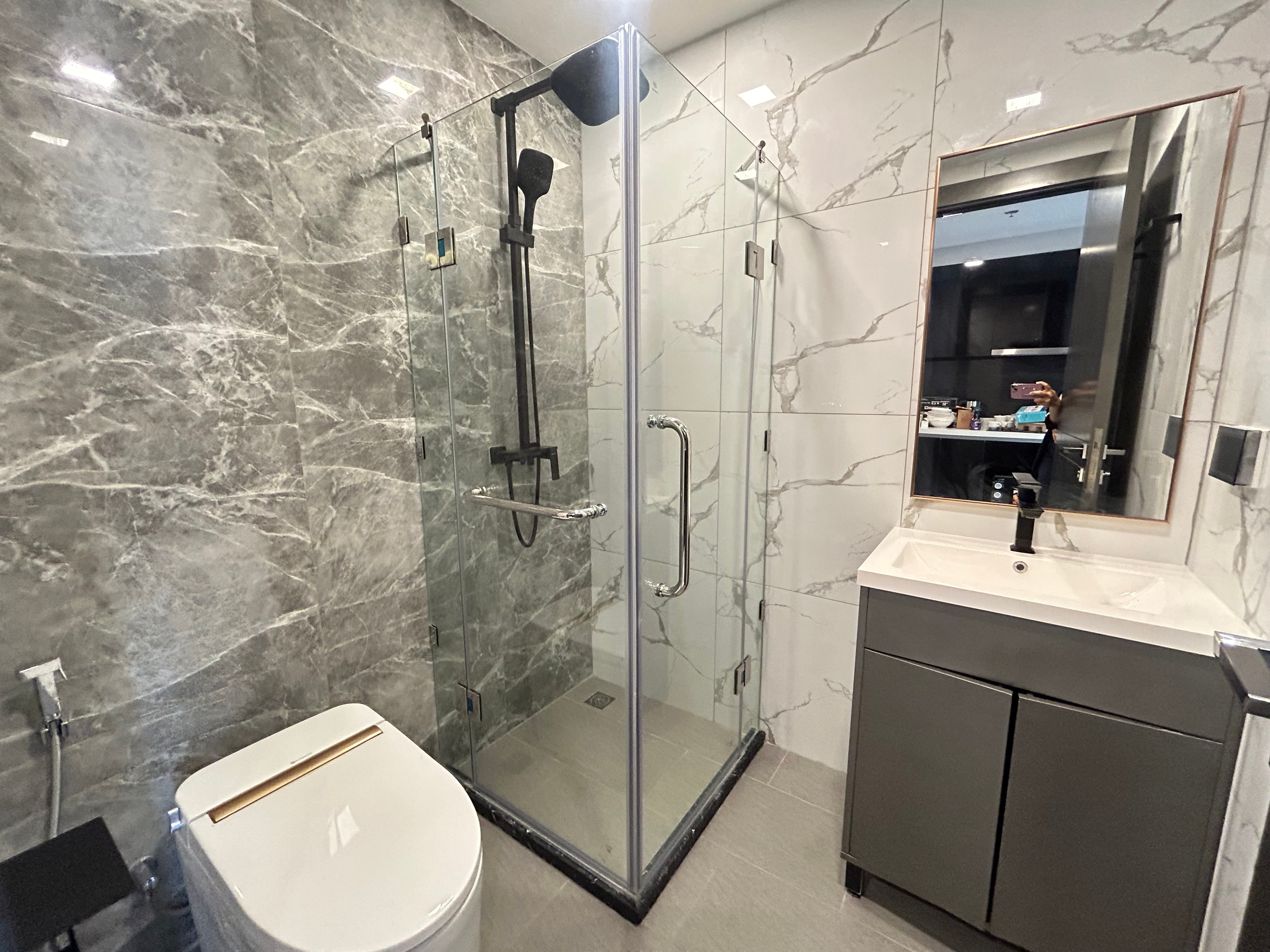 2 Bedroom Condo in Central area For Rent photo 23
