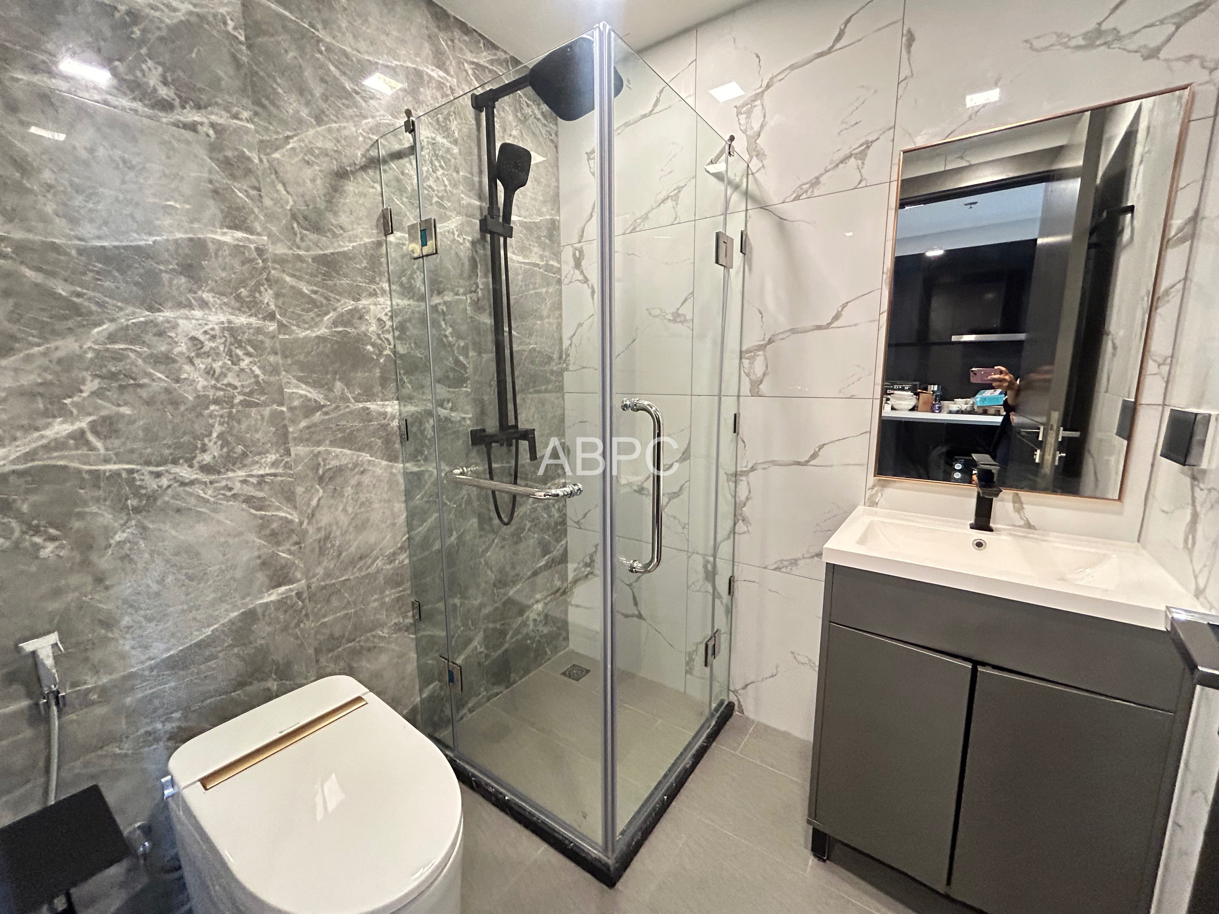 2 Bedroom Condo in Central area For Rent photo 7