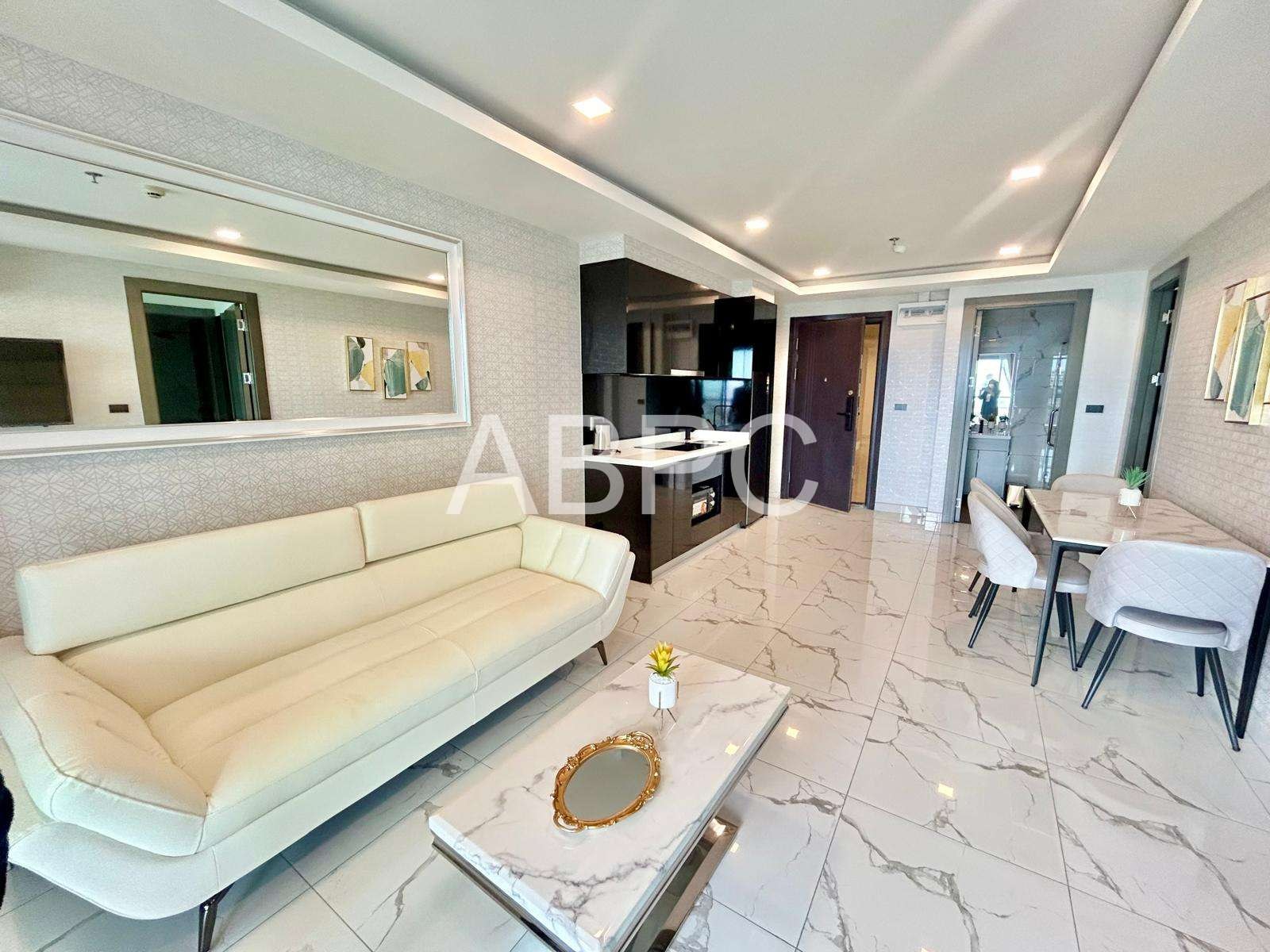 Large 2 bedroom For Rent photo 3