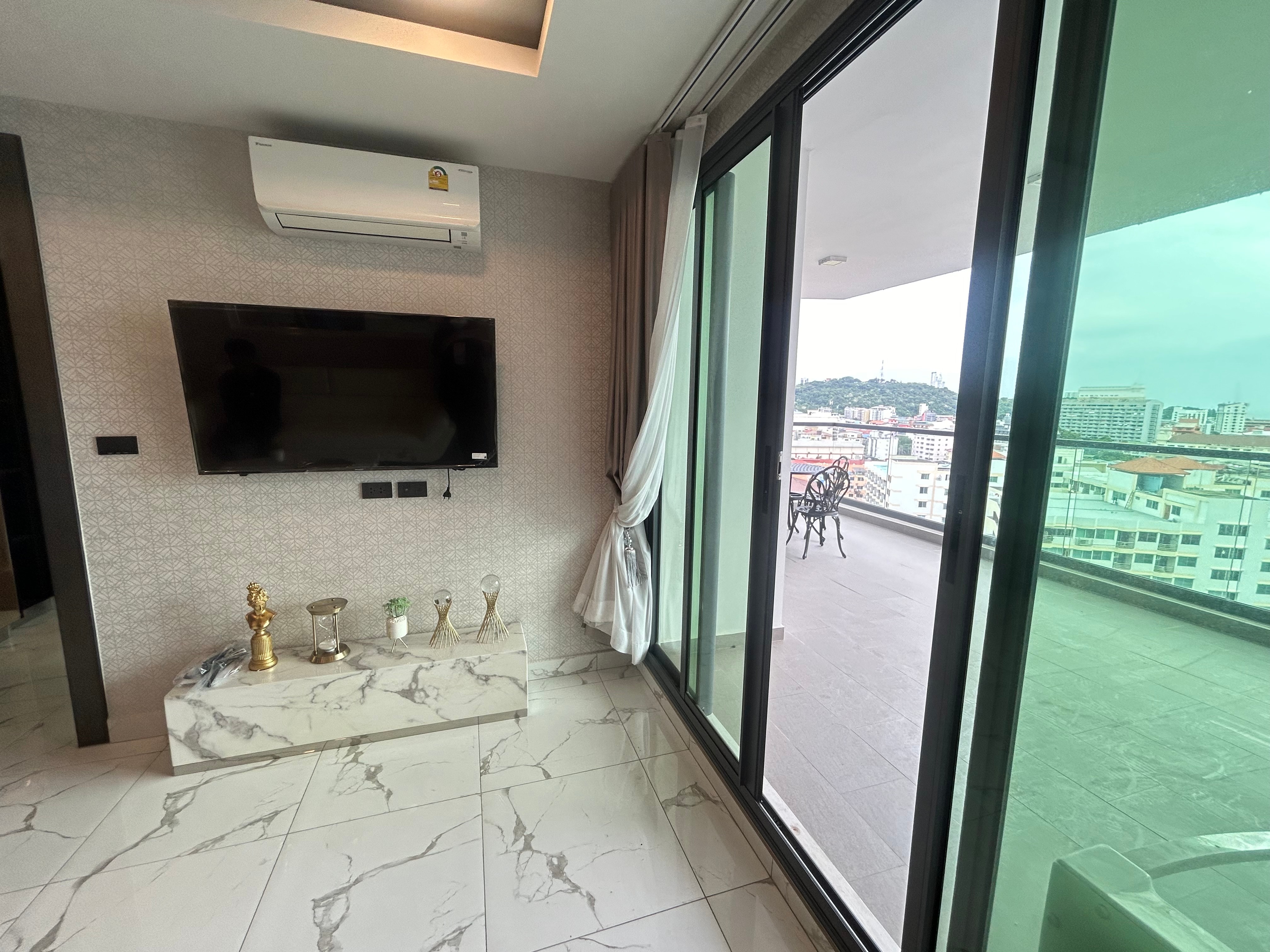 Large 2 bedroom For Rent photo 16