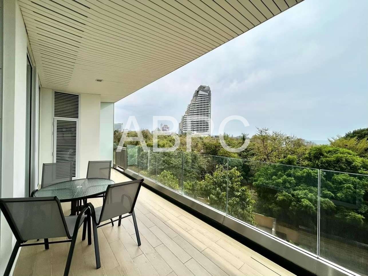 2 Bedroom Condo In Wongamat For Sale photo 4