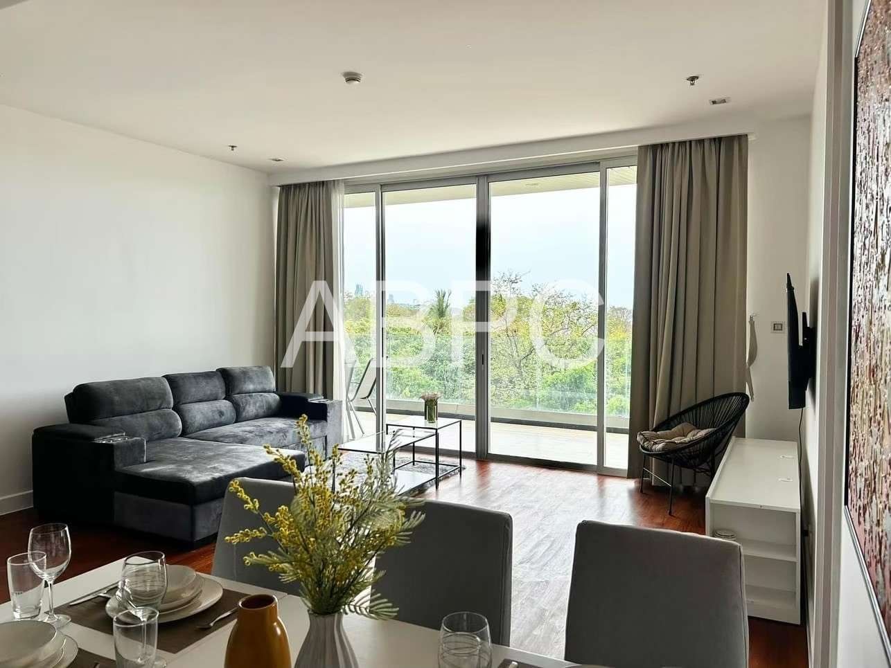 2 Bedroom Condo In Wongamat For Sale photo 3