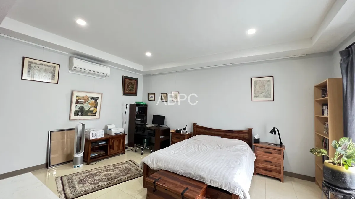 3 bedrooms 4 bathrooms Pool Villa in East Pattaya photo 13