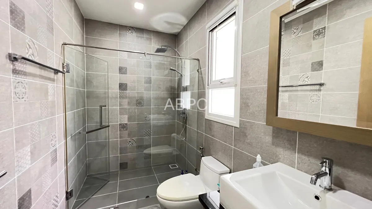 3 bedrooms 4 bathrooms Pool Villa in East Pattaya photo 5