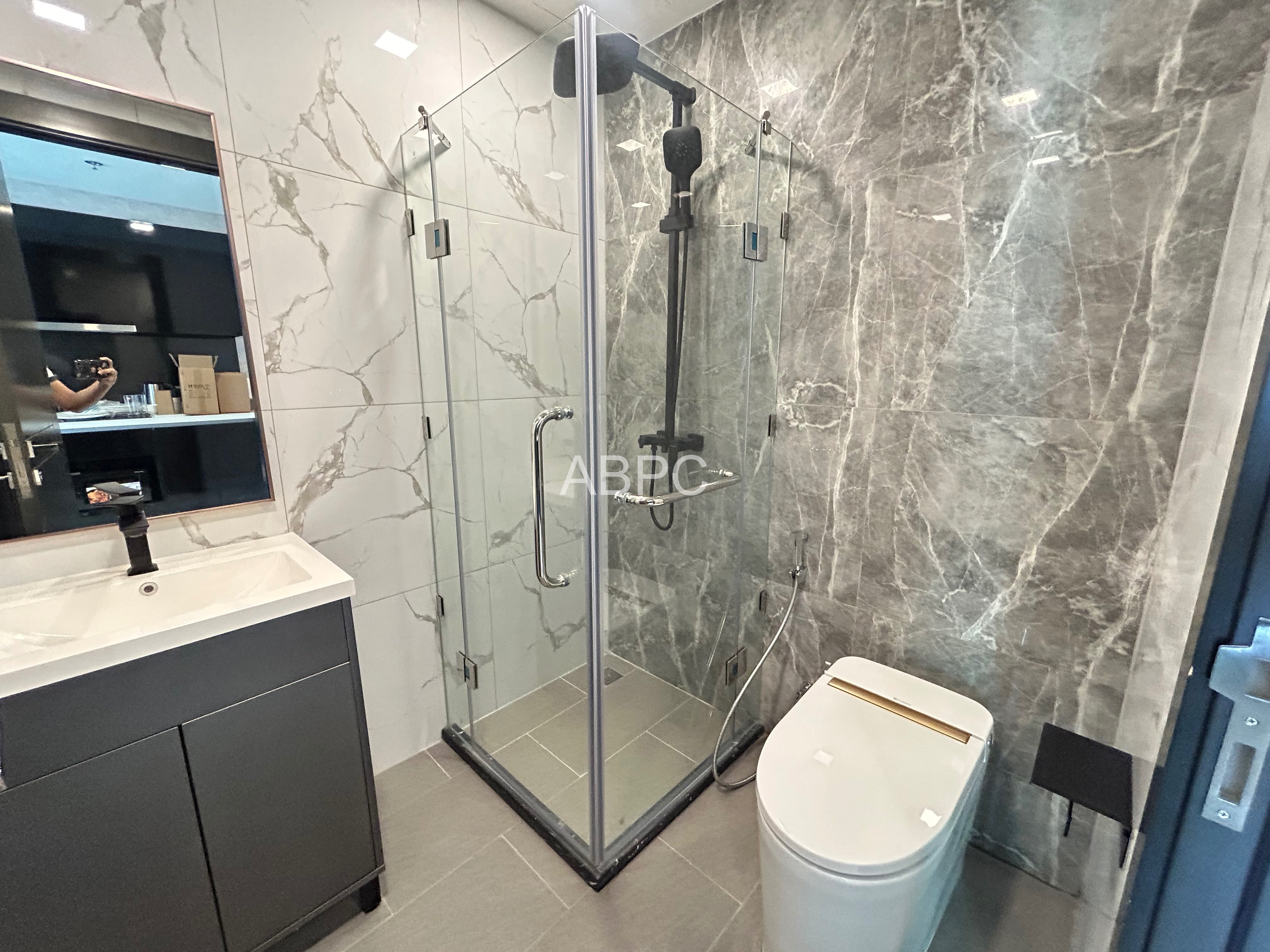2 Bedroom in Central Area For Rent photo 10