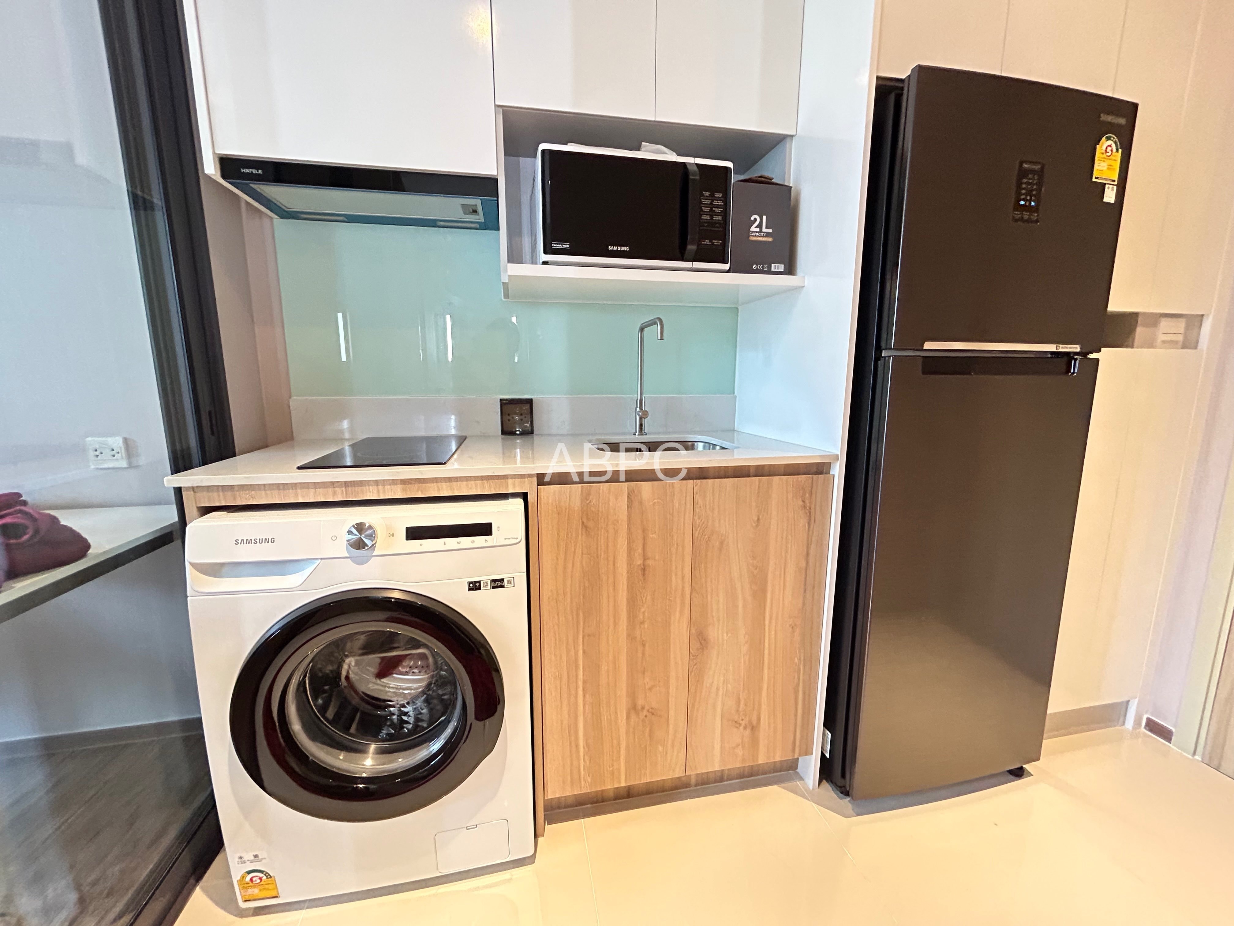 1 Bedroom Condo For Rent photo 2